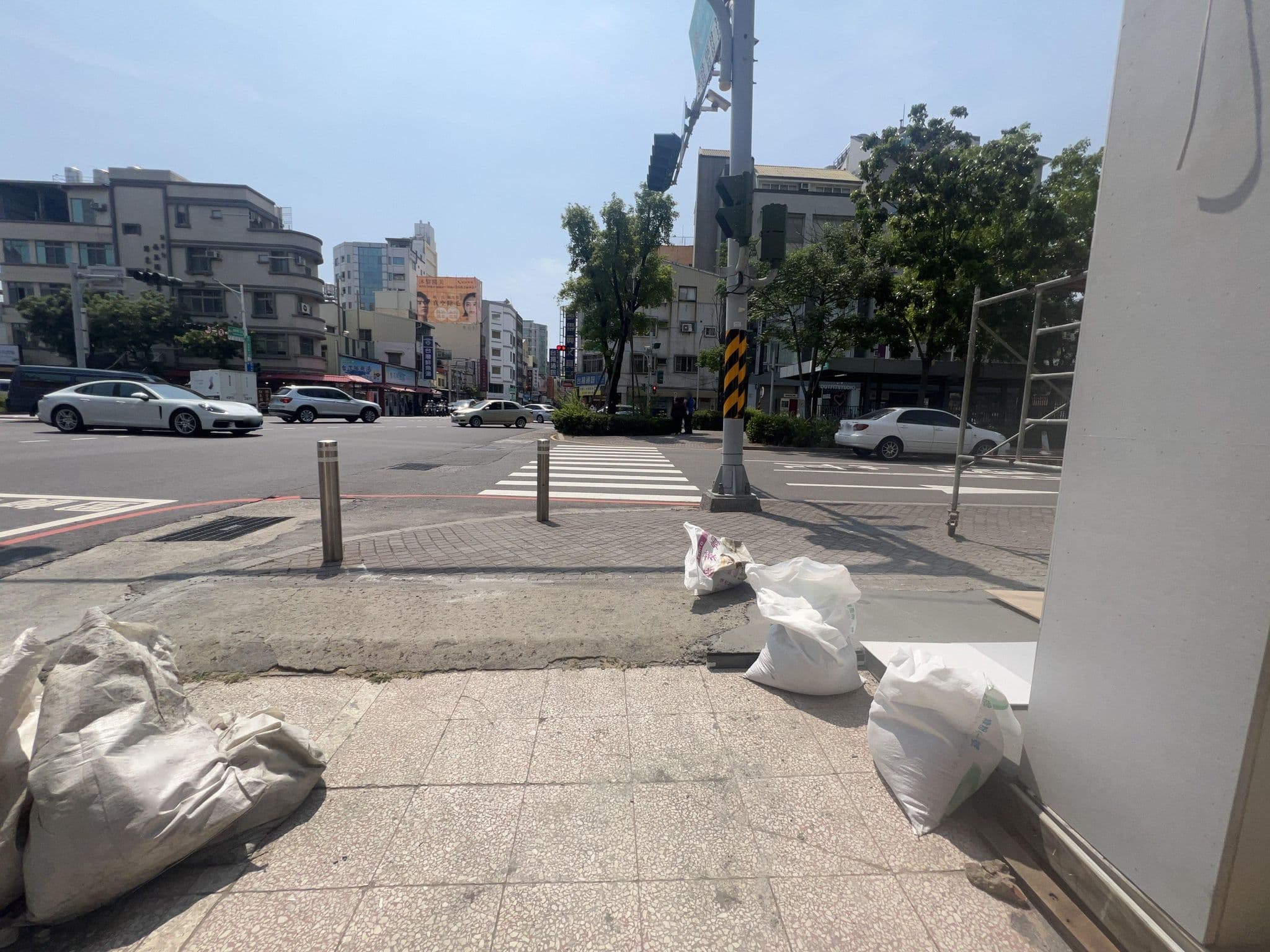 Street view near 星象商旅, Tainan — © shogohirasawa (CC BY-SA · Mapillary)