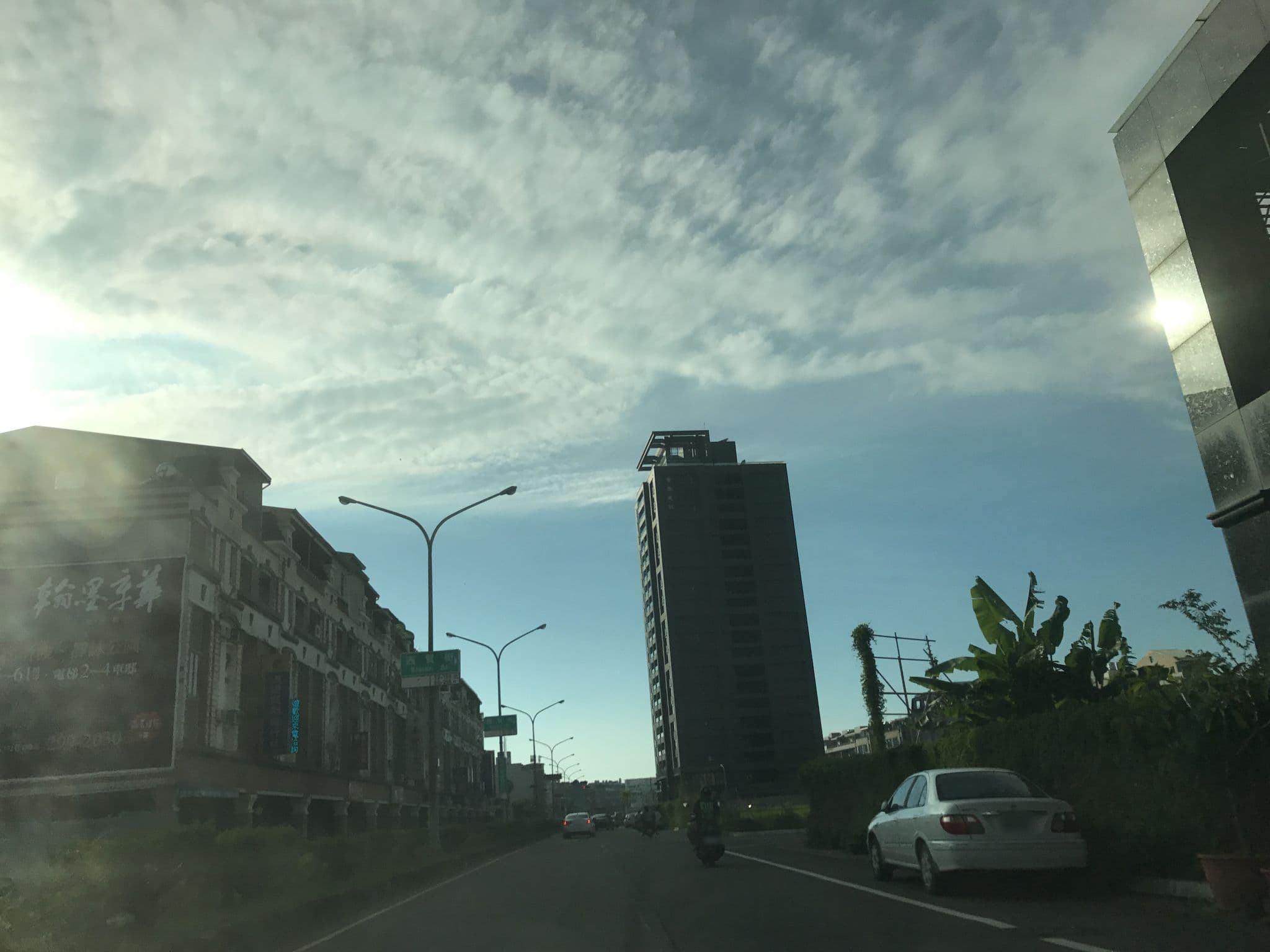 Street view near 六圓南鯤島獅 Sixmoney, Tainan — © suyuya (CC BY-SA · Mapillary)