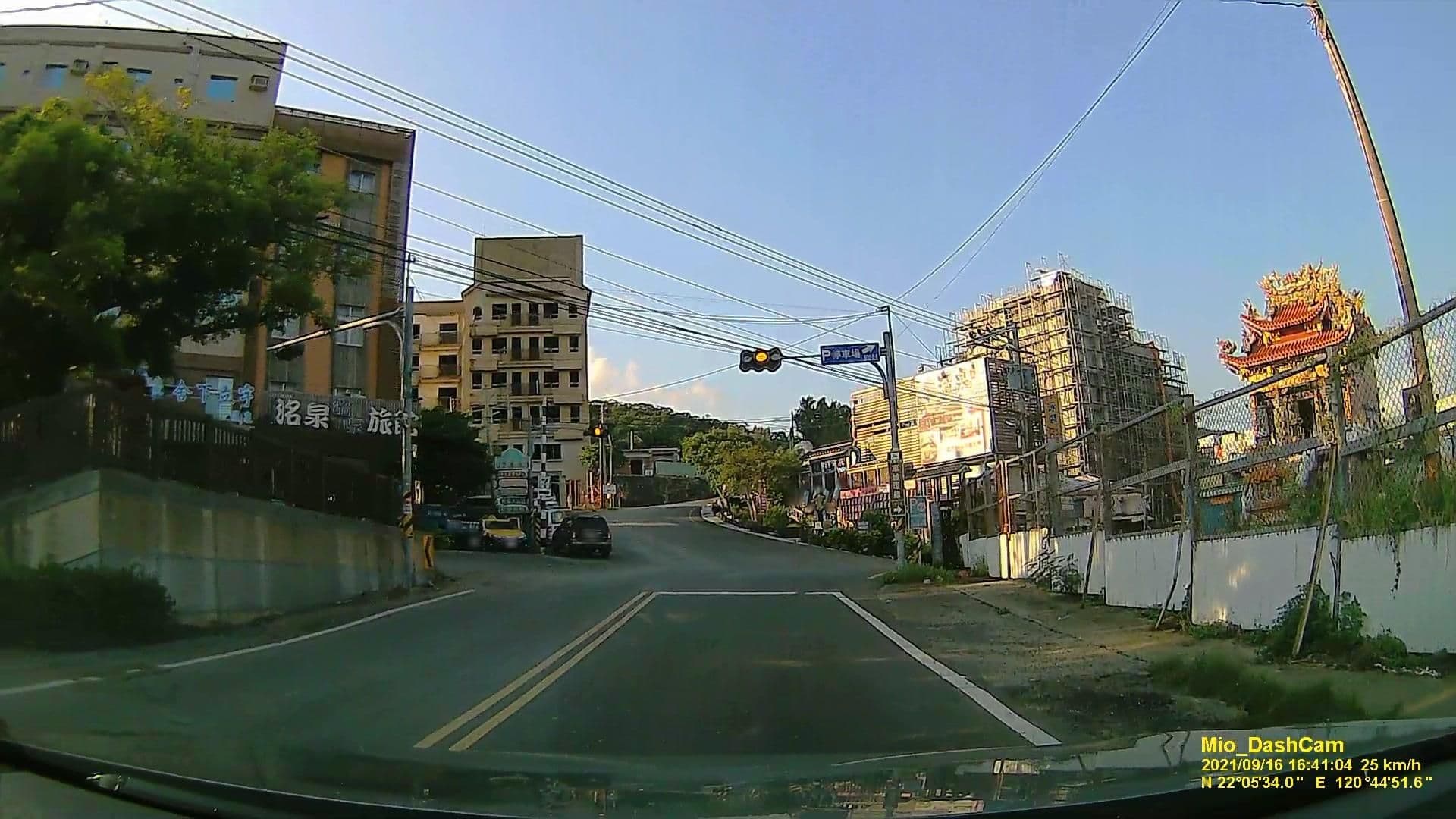 Street view near 四重溪景福溫泉渡假山莊, Hengchun — © littlebtc (CC BY-SA · Mapillary)