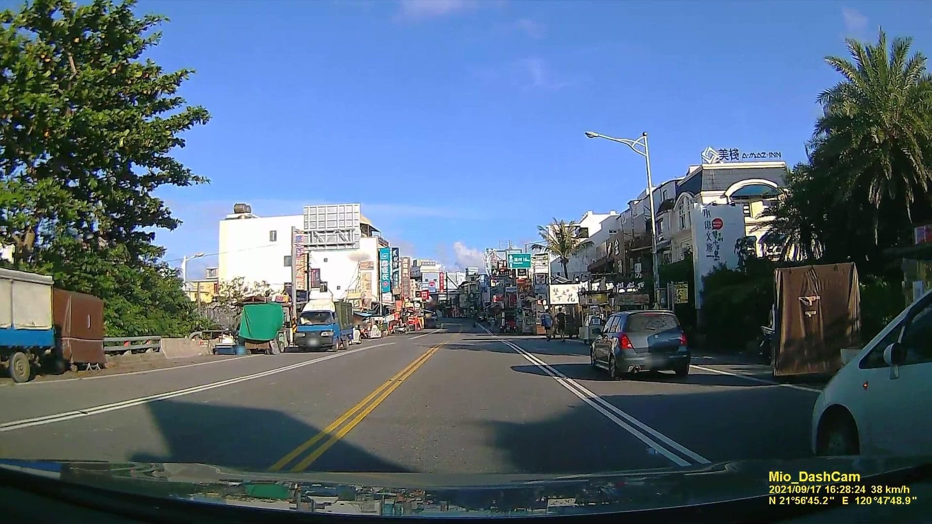 Street view near Capsule Hostel, Hengchun — © littlebtc (CC BY-SA · Mapillary)