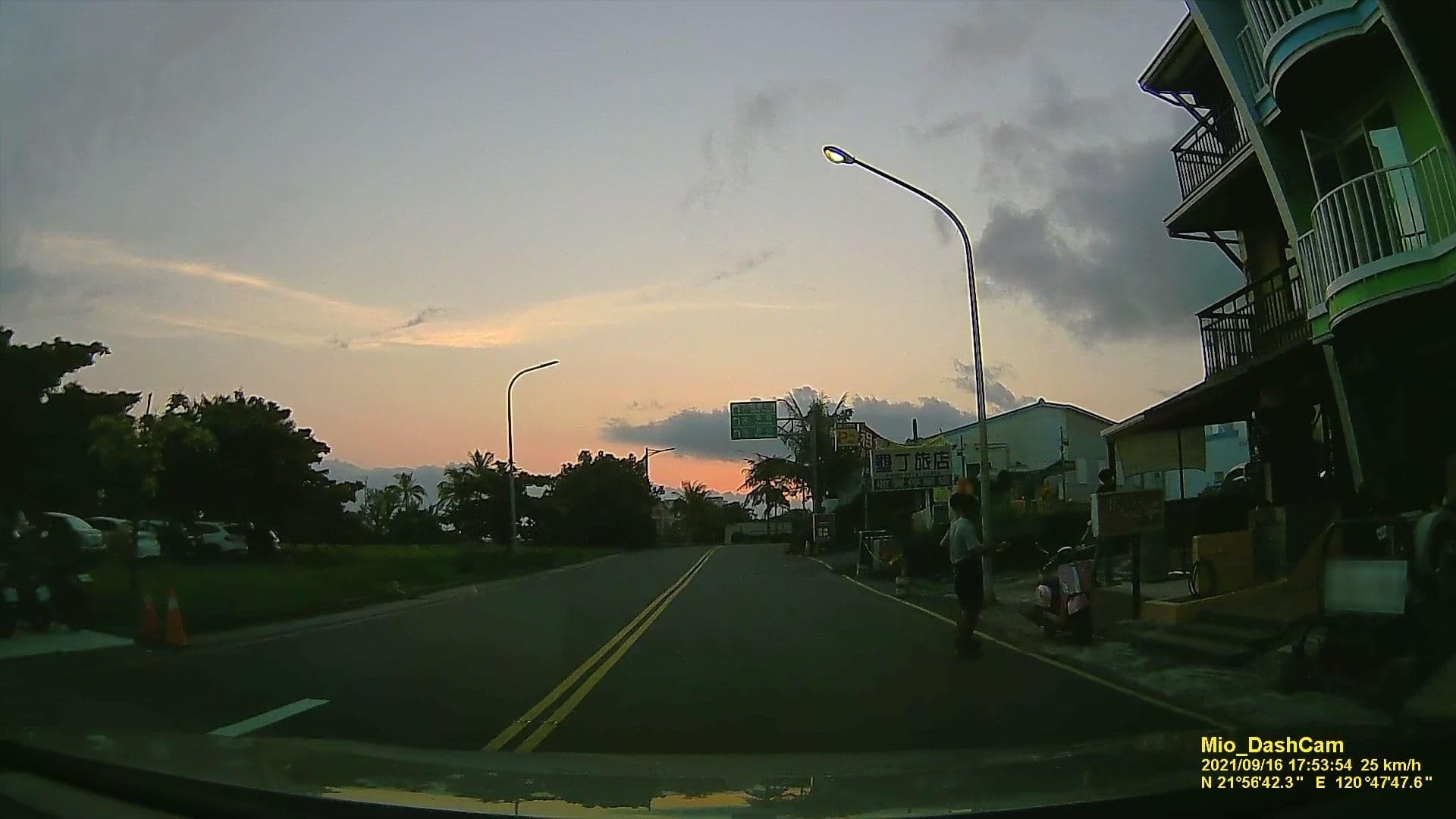 Street view near 墨麗舍海景民宿, Hengchun — © littlebtc (CC BY-SA · Mapillary)