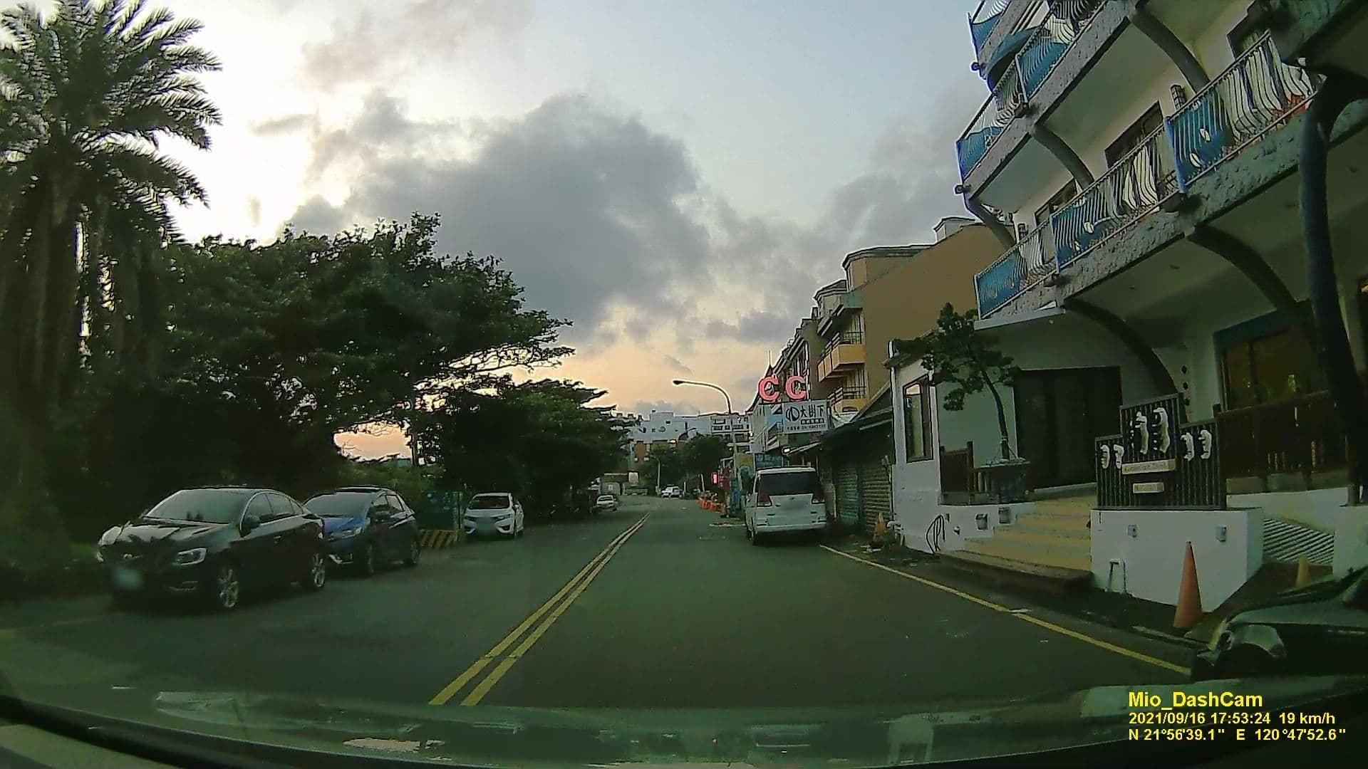 Street view near Kenting Coast Resort, Hengchun — © littlebtc (CC BY-SA · Mapillary)
