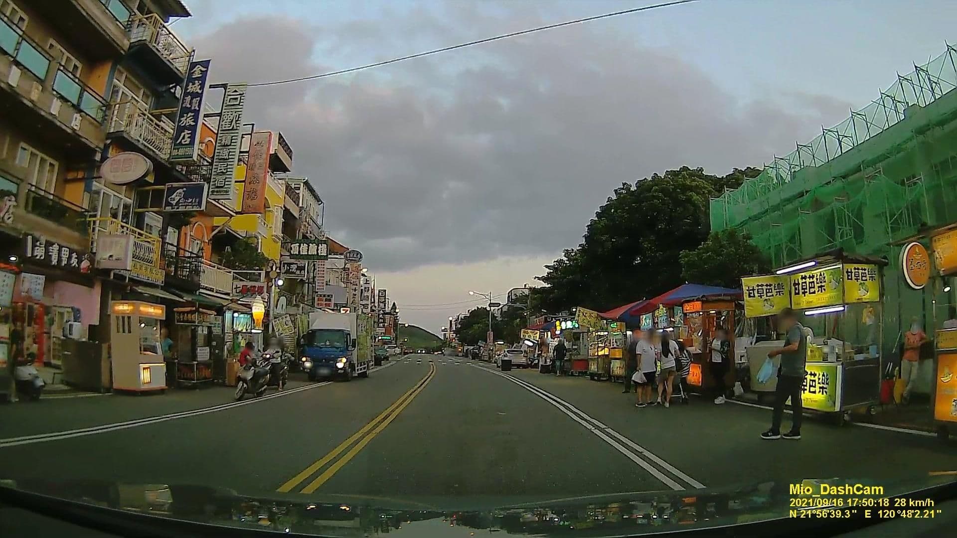Street view near 方舟客棧, Hengchun — © littlebtc (CC BY-SA · Mapillary)