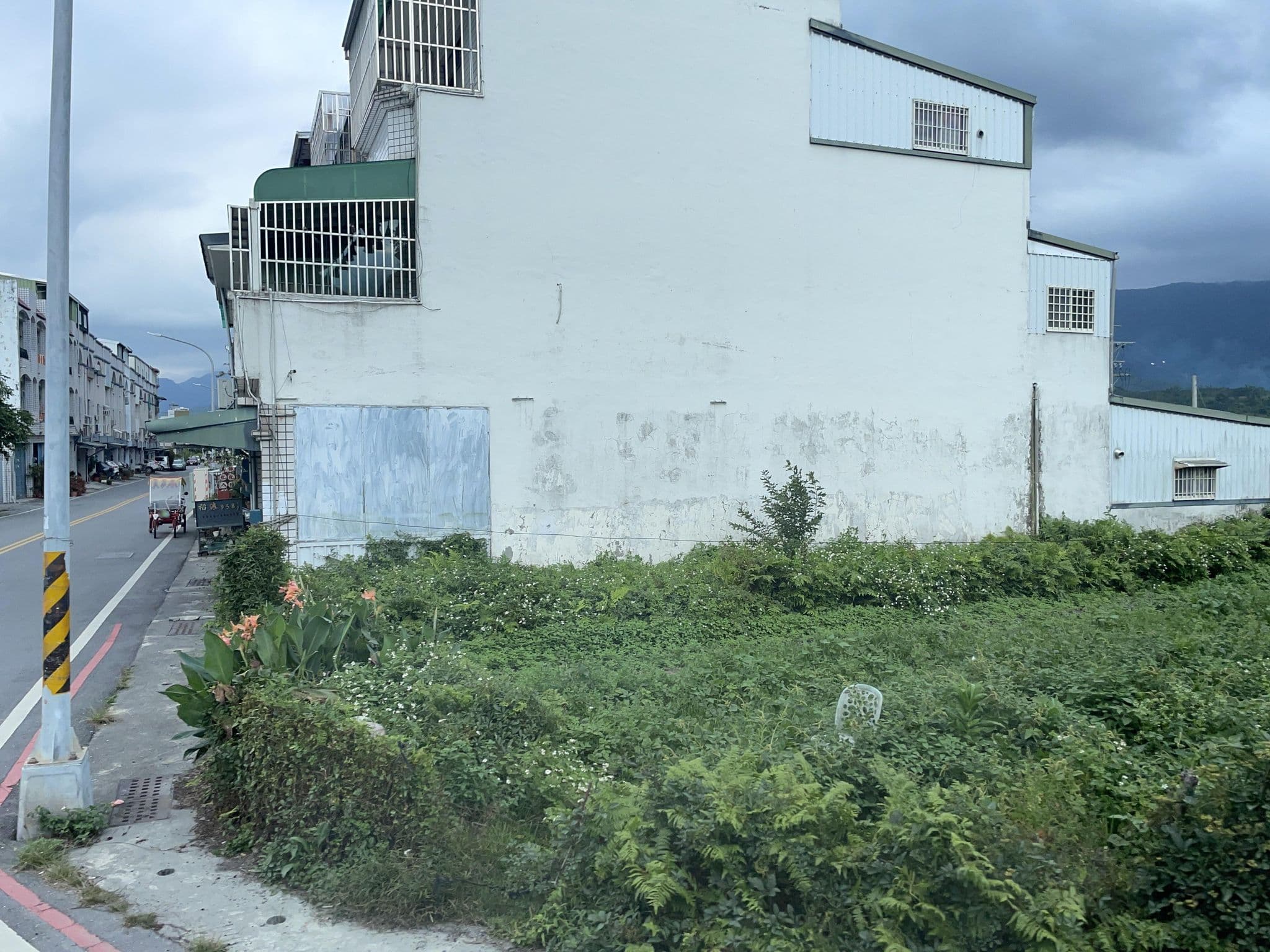 Street view near 池上五一五九懷舊民宿, Chishang — © ChenJJ (CC BY-SA · Mapillary)