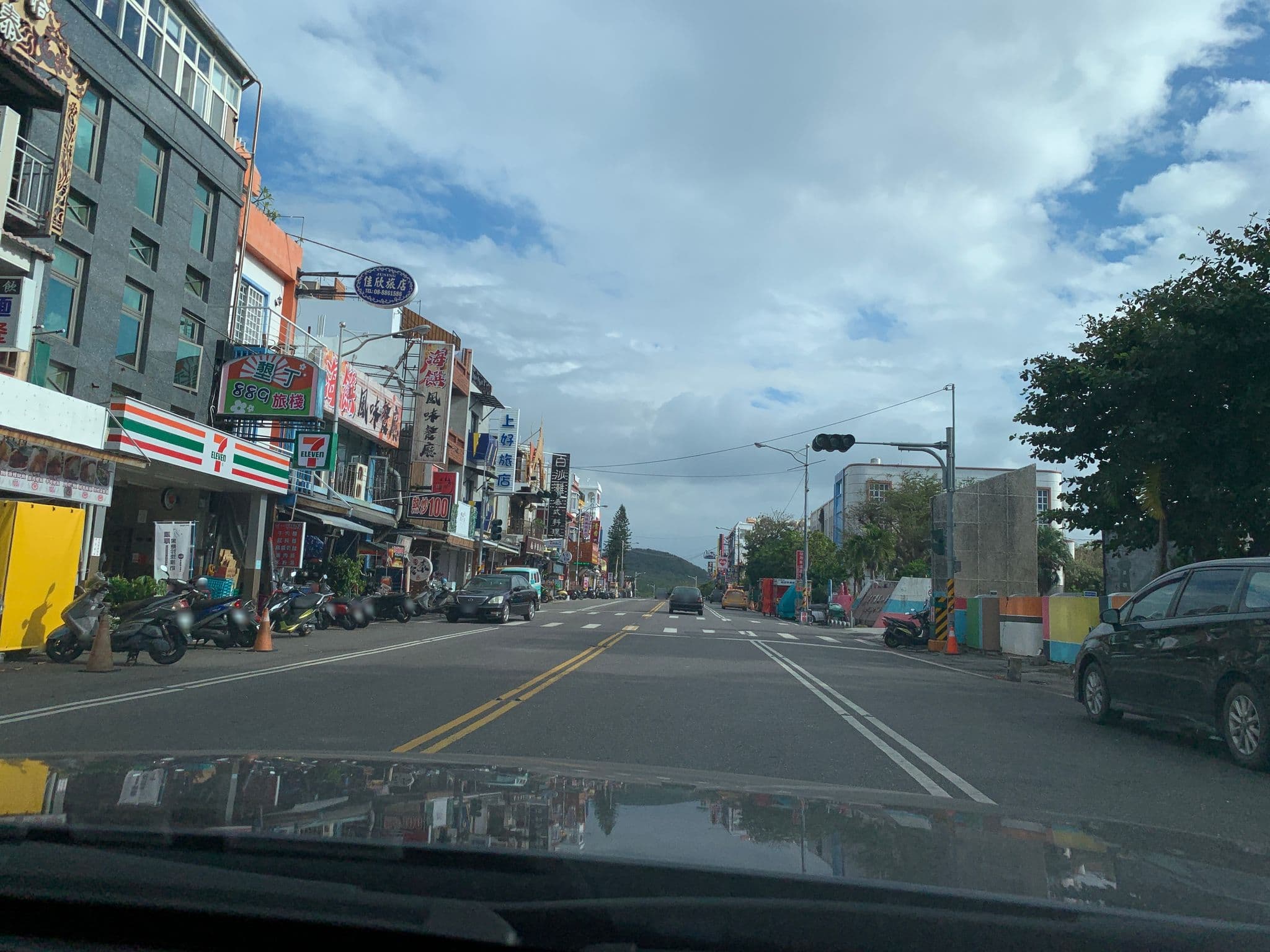 Street view near 墾丁衝浪二店, Hengchun — © raymond2828520 (CC BY-SA · Mapillary)