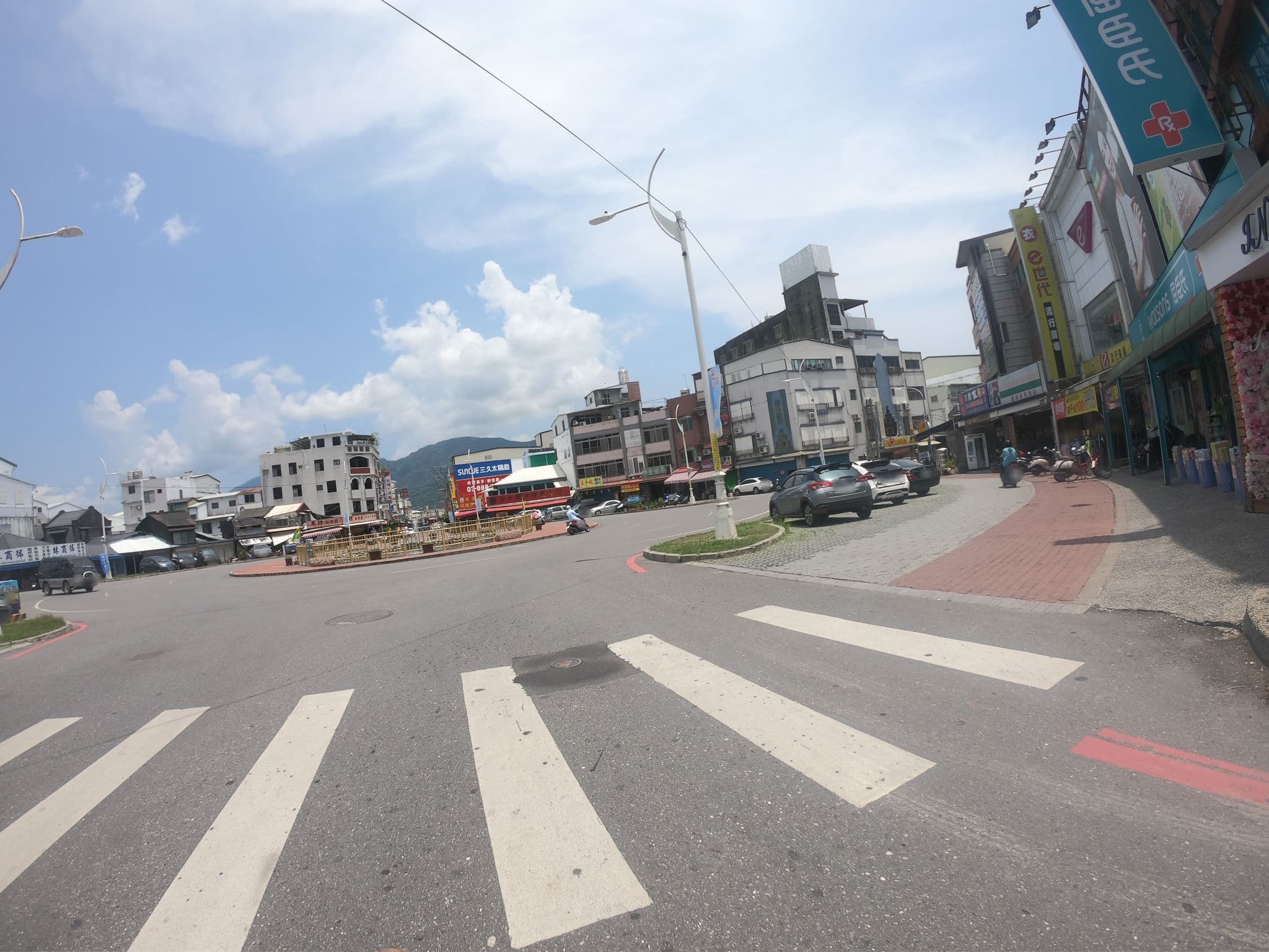 Street view near 樸石閣旅社, Chishang — © heretpe2019 (CC BY-SA · Mapillary)