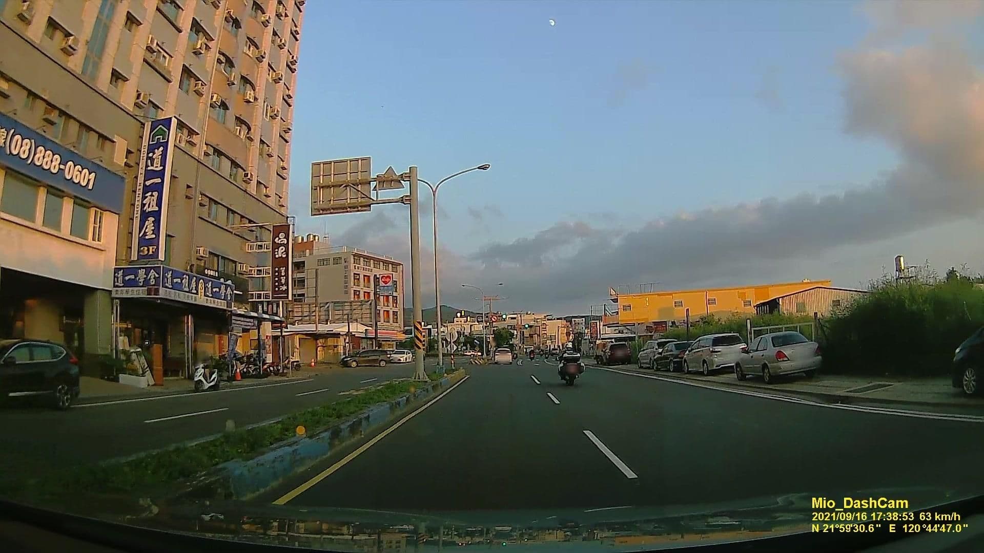 Street view near 喜多屋休閒旅店, Hengchun — © littlebtc (CC BY-SA · Mapillary)