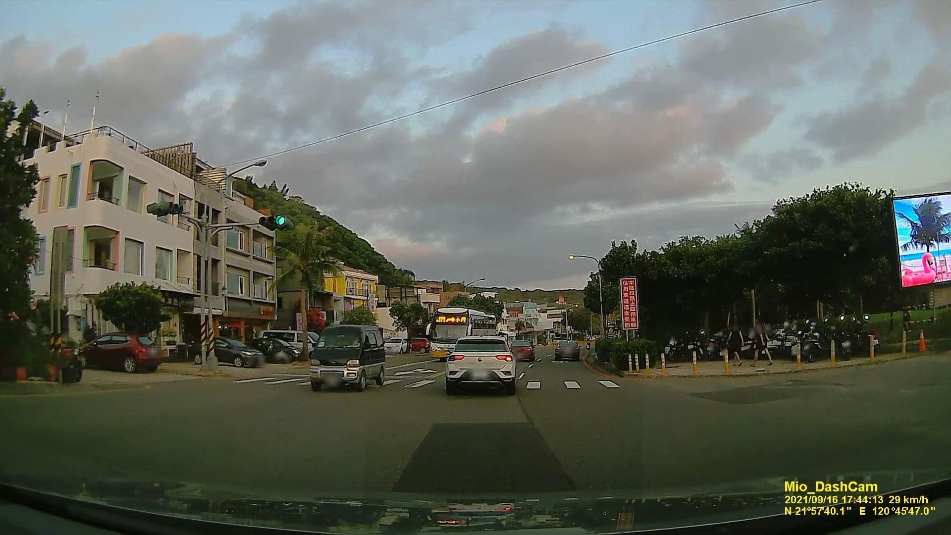 Street view near 大阪六民宿, Hengchun — © littlebtc (CC BY-SA · Mapillary)