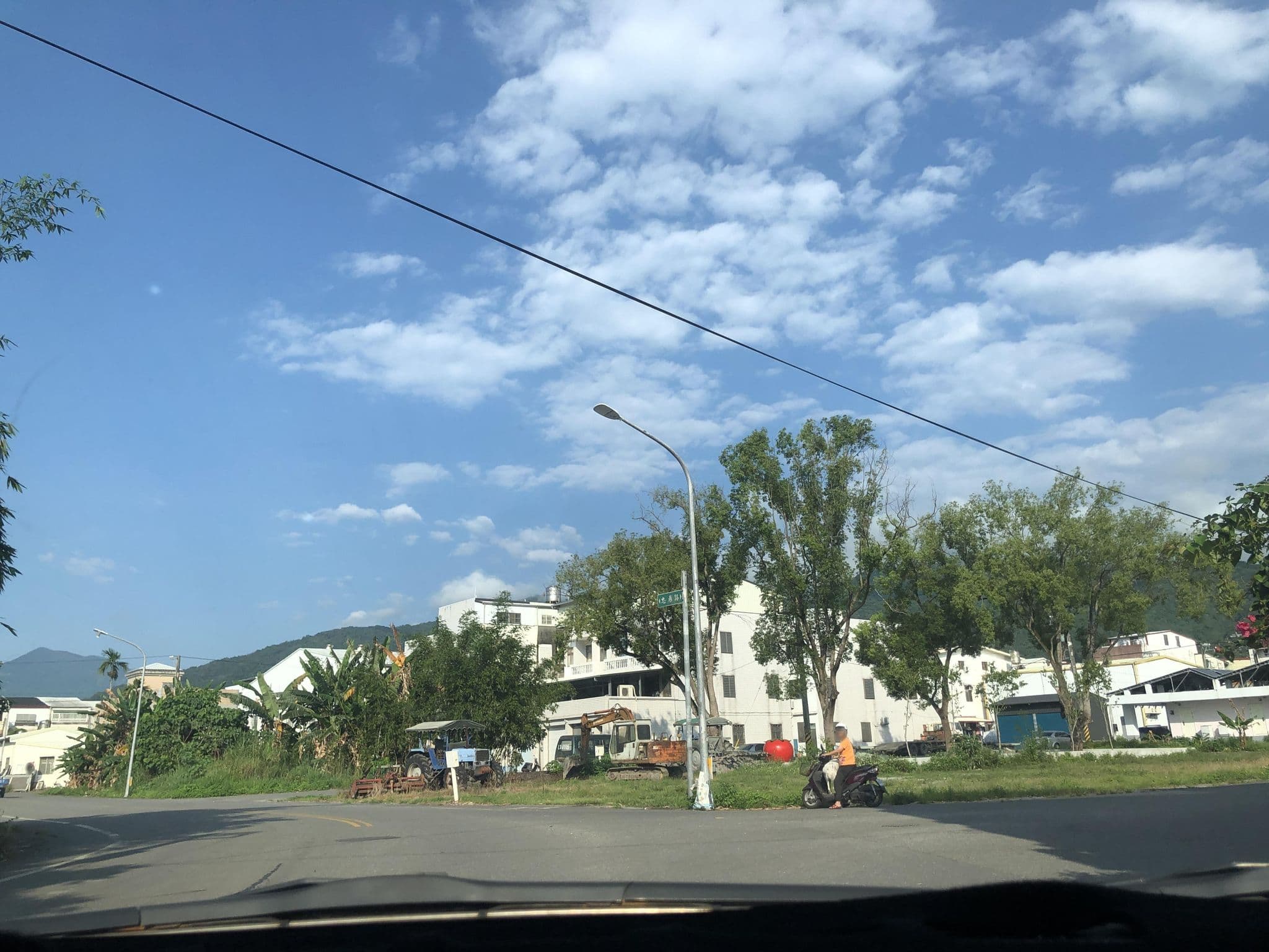 Street view near 鏷石民宿, Chishang — © monica_migu (CC BY-SA · Mapillary)