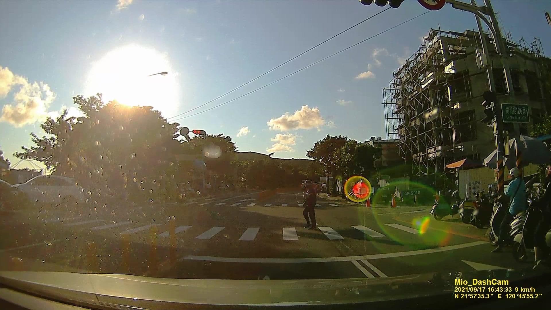 Street view near Mambo Boutique Hotel, Hengchun — © littlebtc (CC BY-SA · Mapillary)