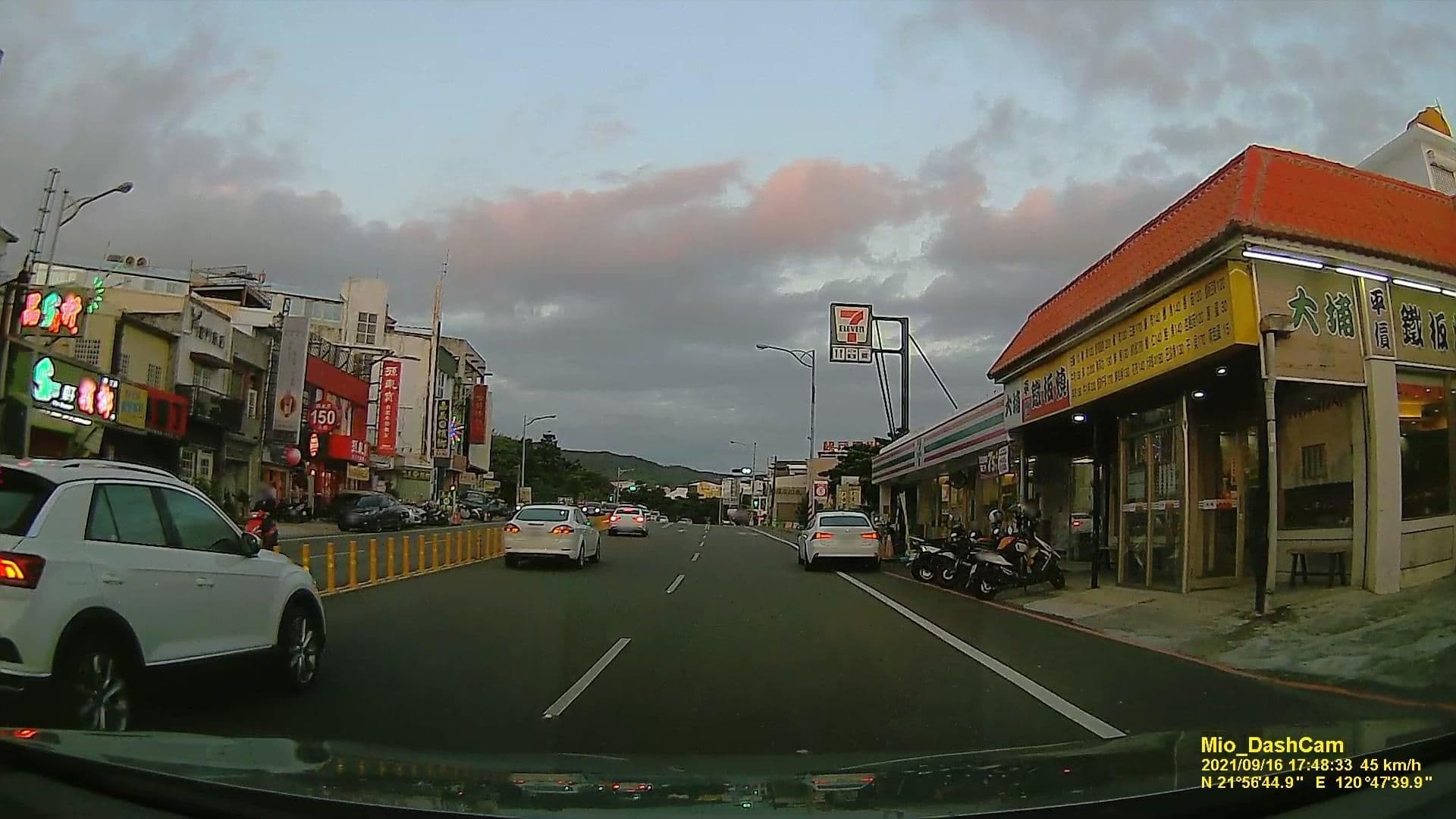Street view near 墾丁君臨農場, Hengchun — © littlebtc (CC BY-SA · Mapillary)