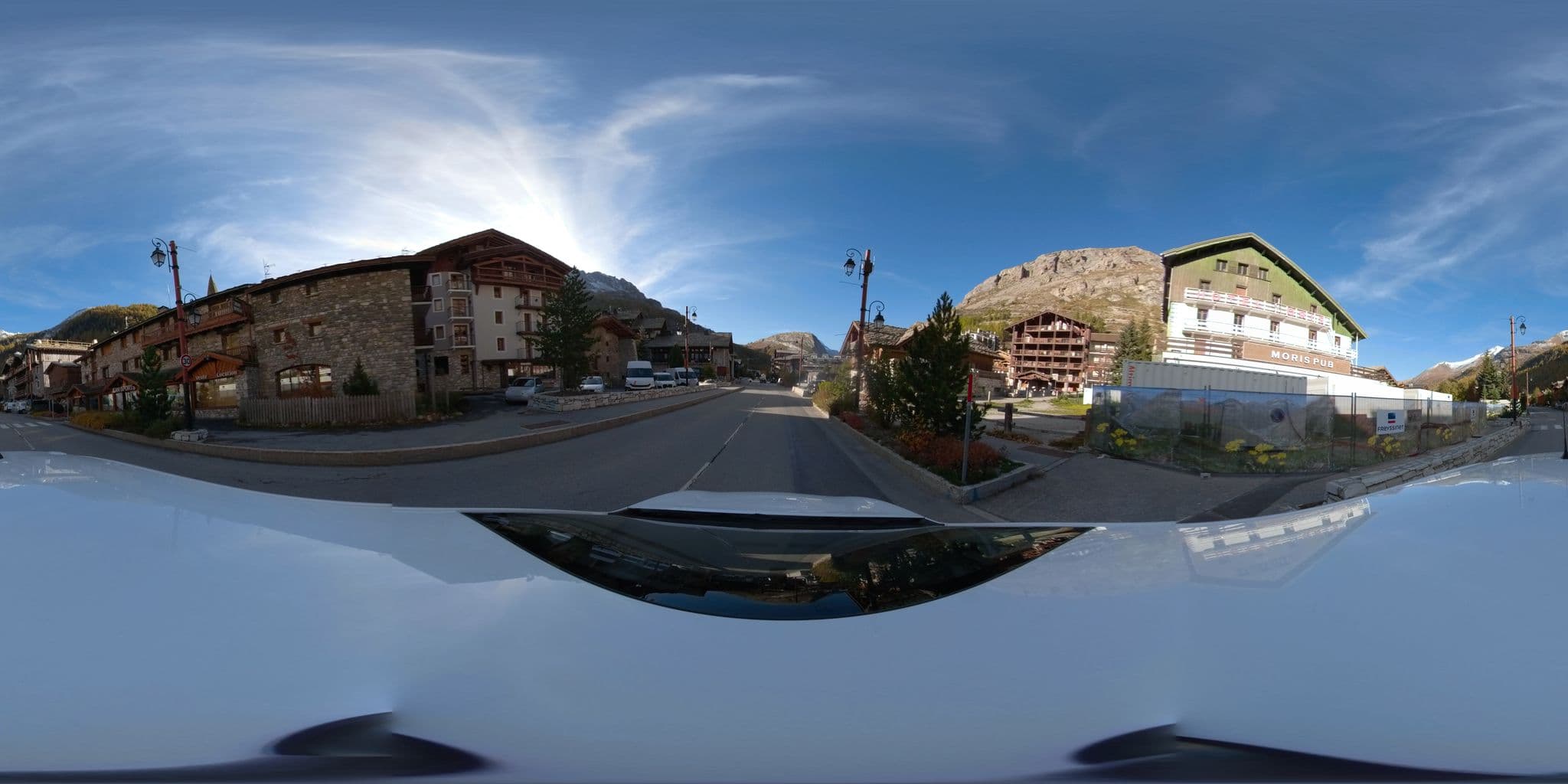 Street view near K2 Chogori, Val-d'Isère