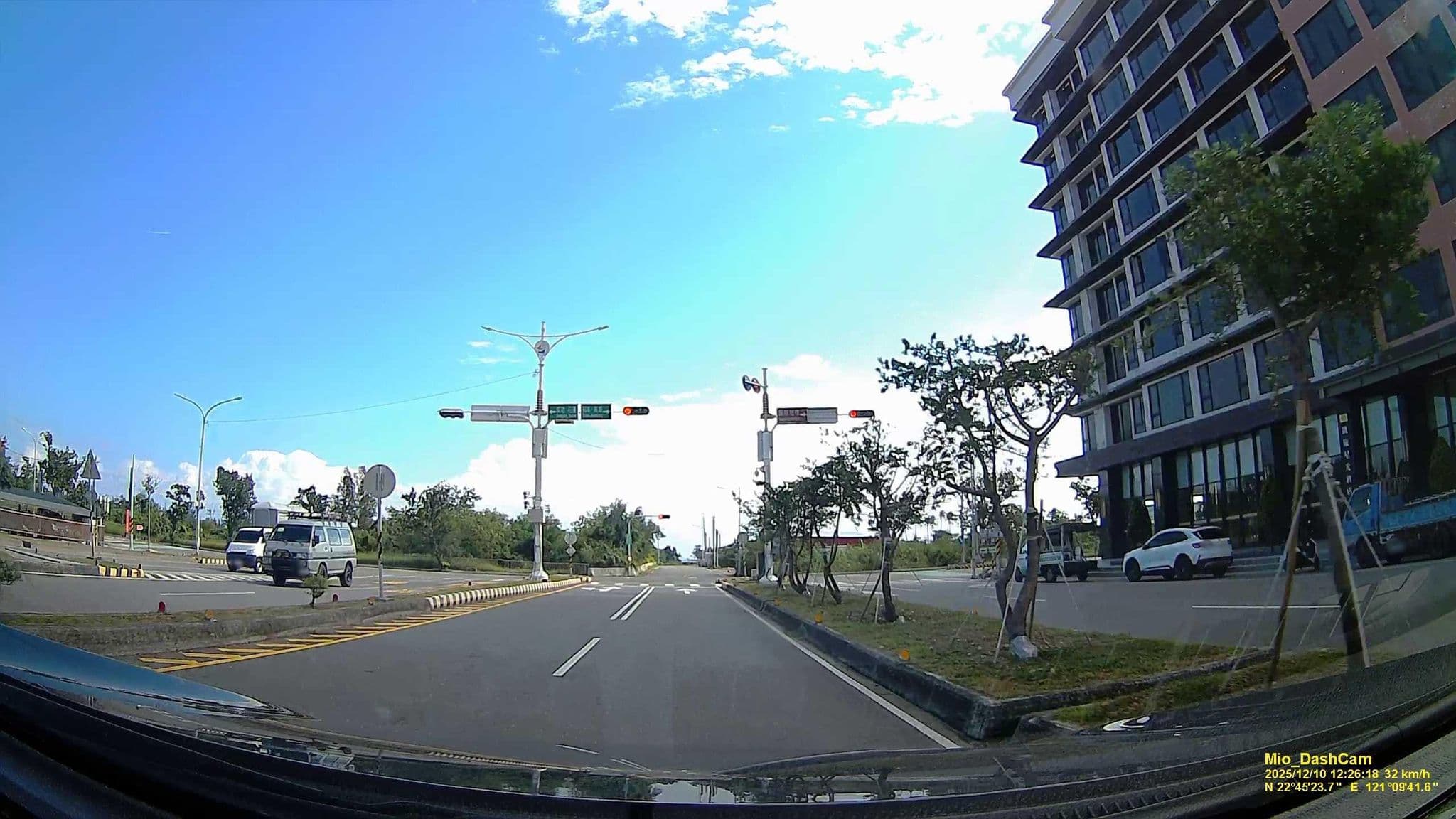 Street view near 樂遊民宿 Happy Tour Homestay, Taitung — © hcyen (CC BY-SA · Mapillary)