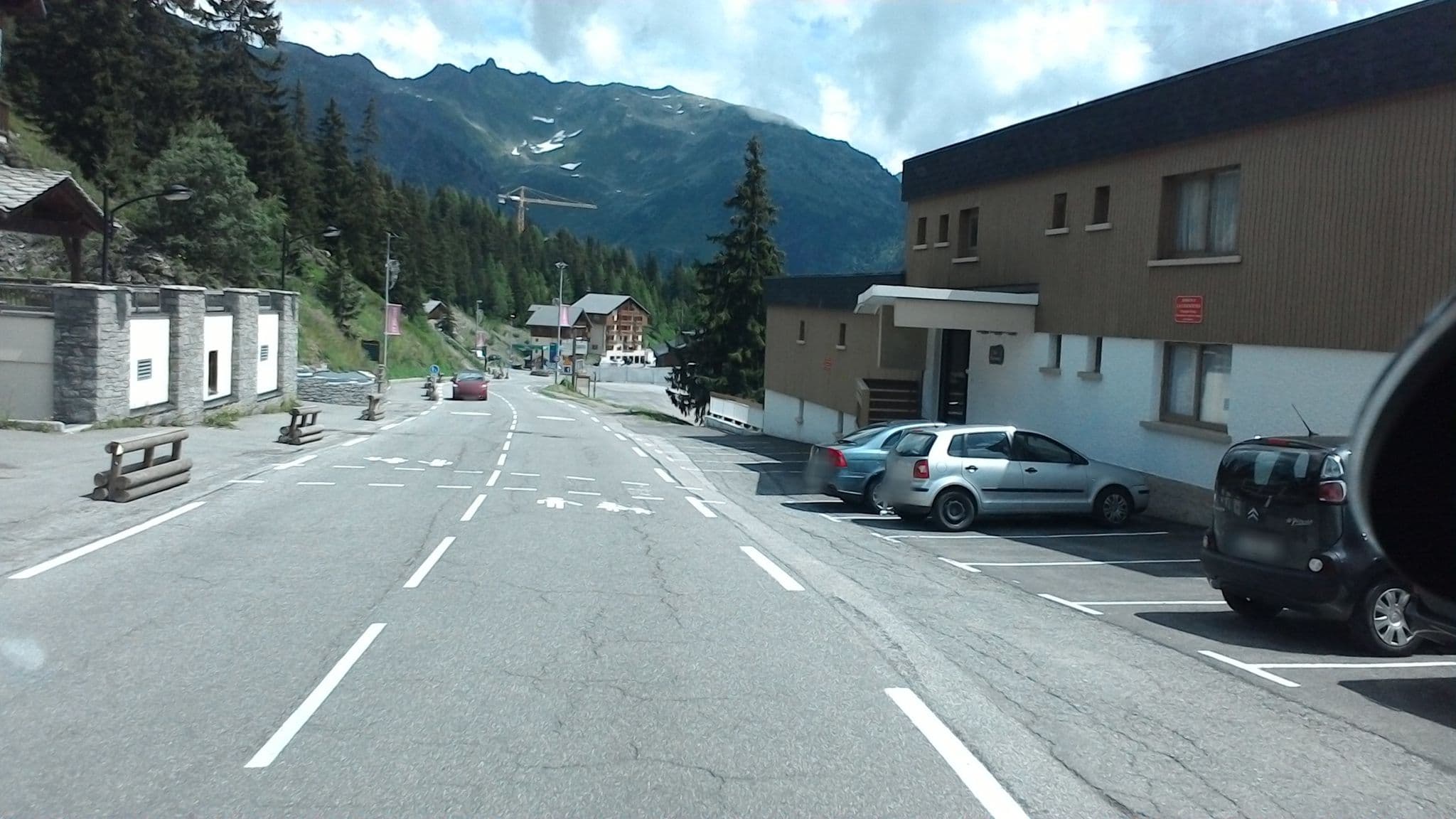 Street view near Les Sapins, Séez