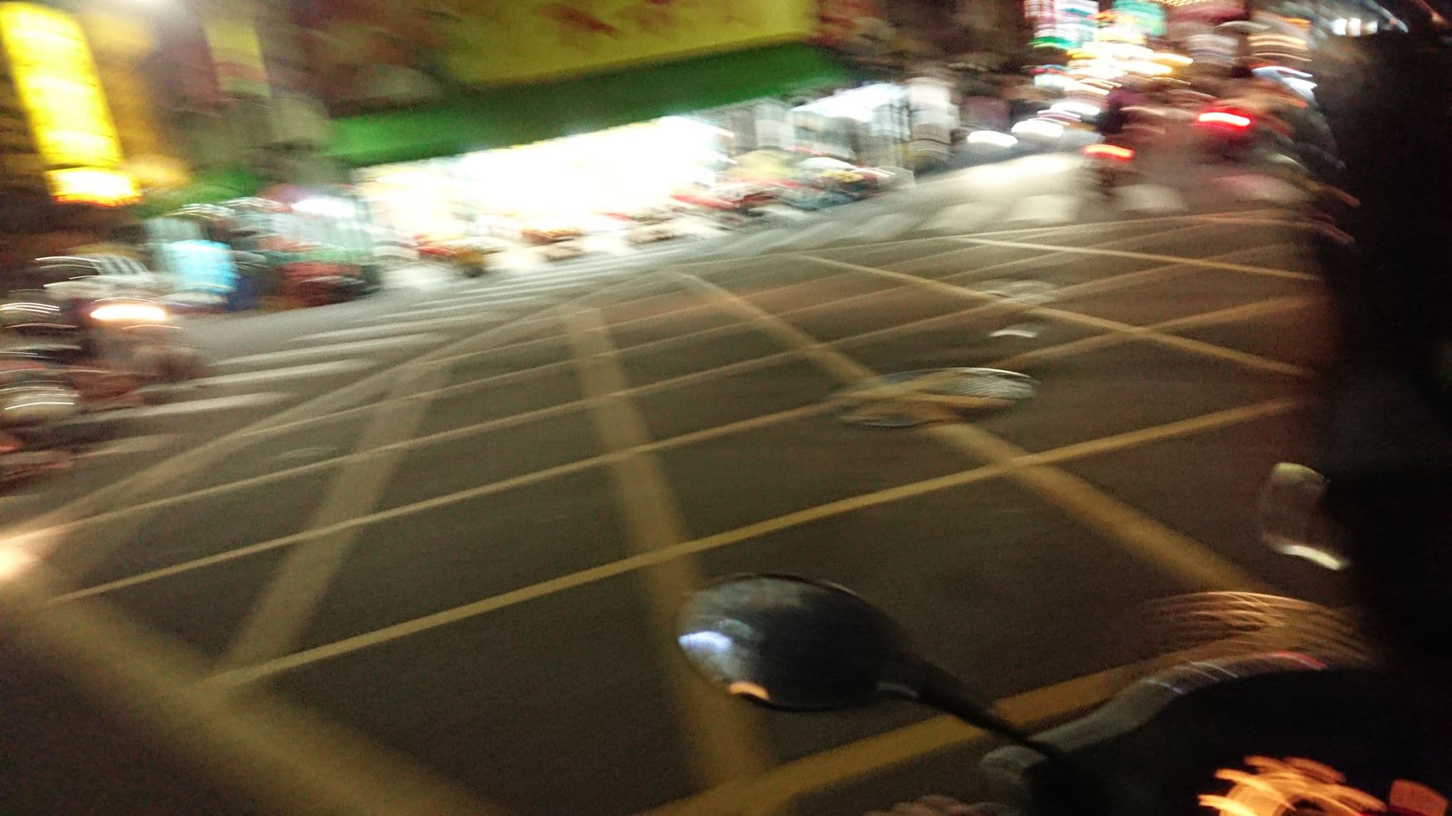 Street view near 南國別館, Xizhou — © adolfwales (CC BY-SA · Mapillary)