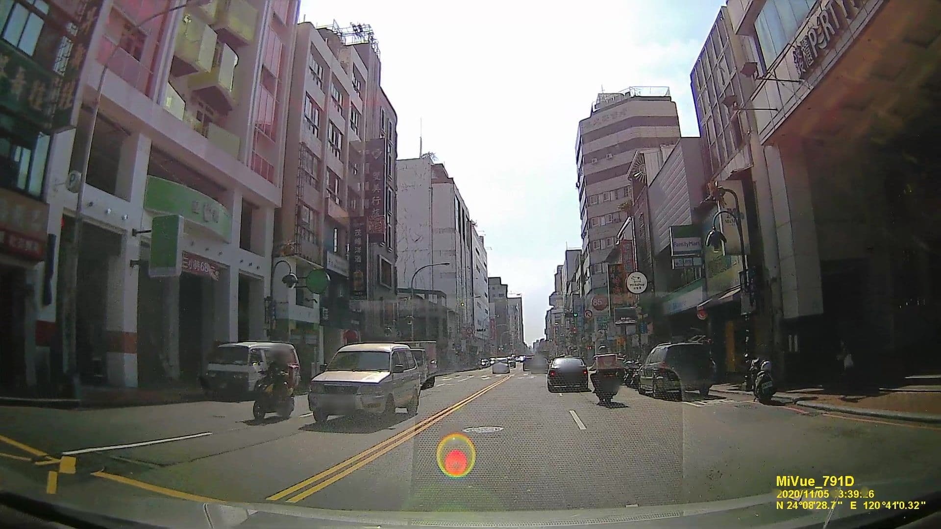 Street view near 星動銀河旅站 Moving Star Hotel, Taichung — © littlebtc (CC BY-SA · Mapillary)
