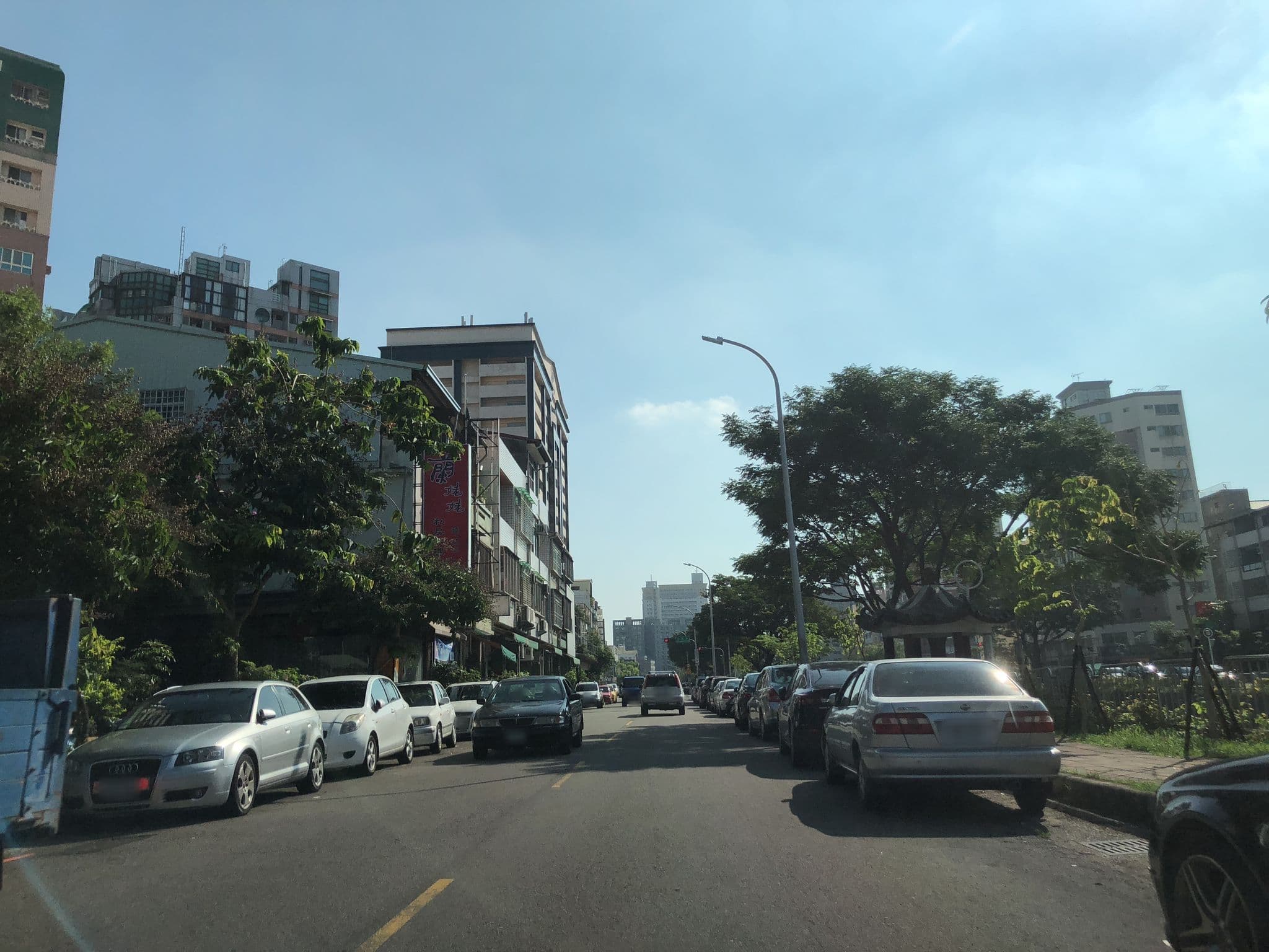 Street view near 愛麗絲國際大飯店, Taichung — © cyut10428_23_24 (CC BY-SA · Mapillary)