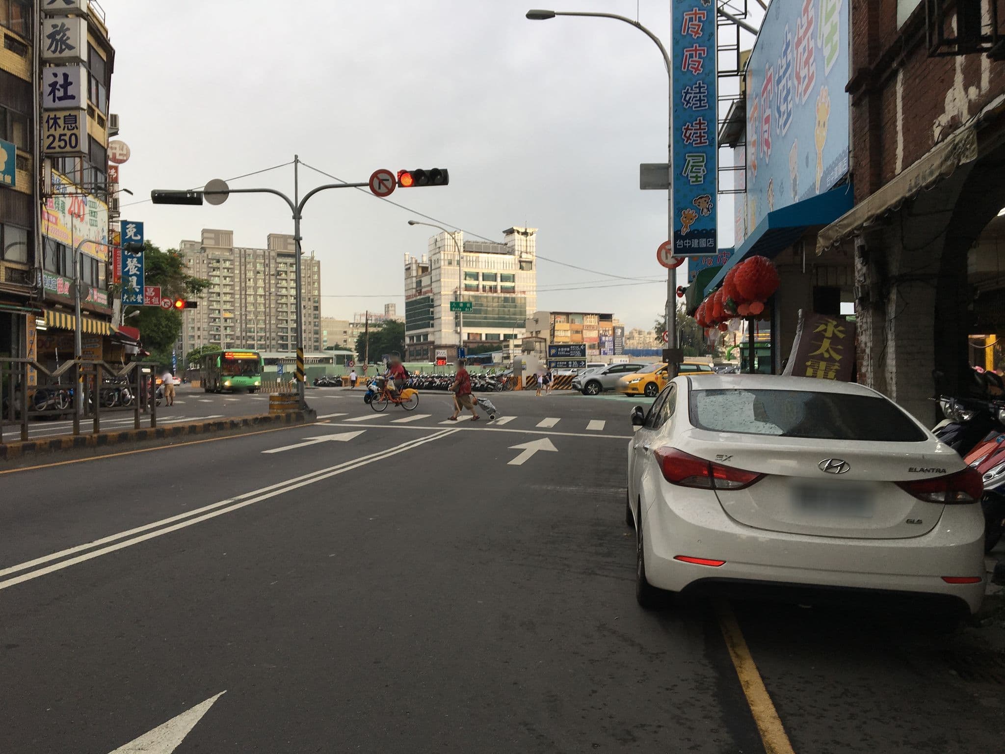 Street view near 挪威森林台中行旅3號館, Taichung — © kod (CC BY-SA · Mapillary)