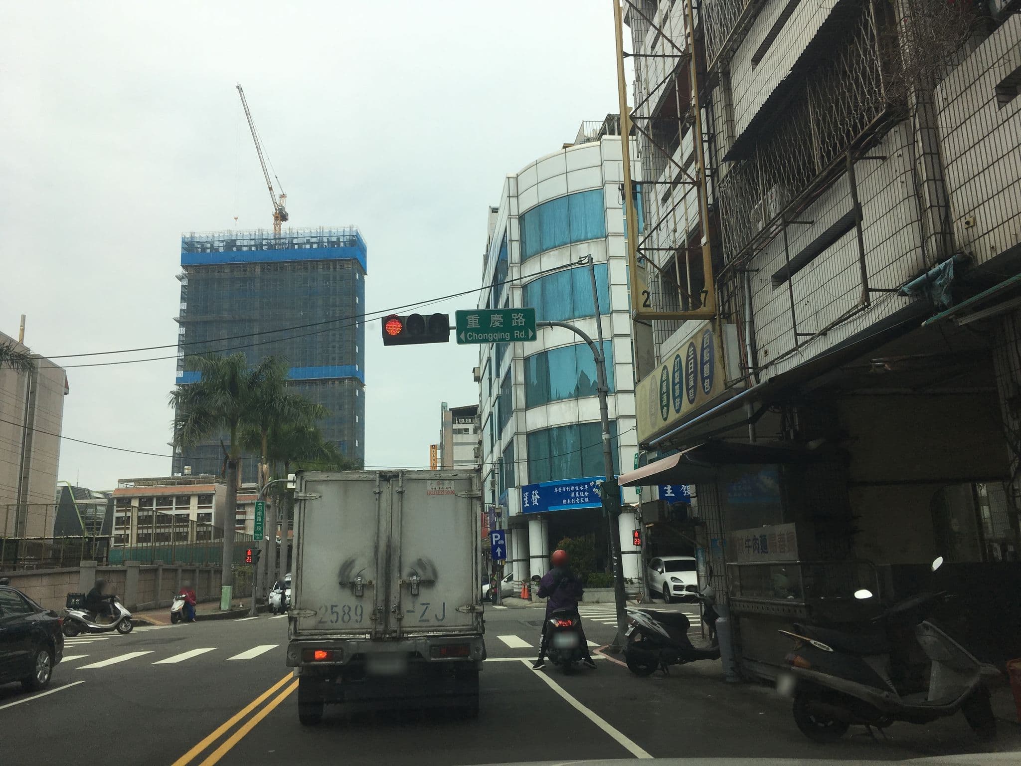 Street view near 麗豪賓館, Taichung — © pty11111 (CC BY-SA · Mapillary)