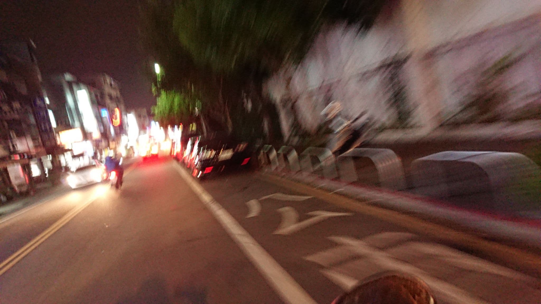 Street view near 喬苑大飯店, Xizhou — © adolfwales (CC BY-SA · Mapillary)
