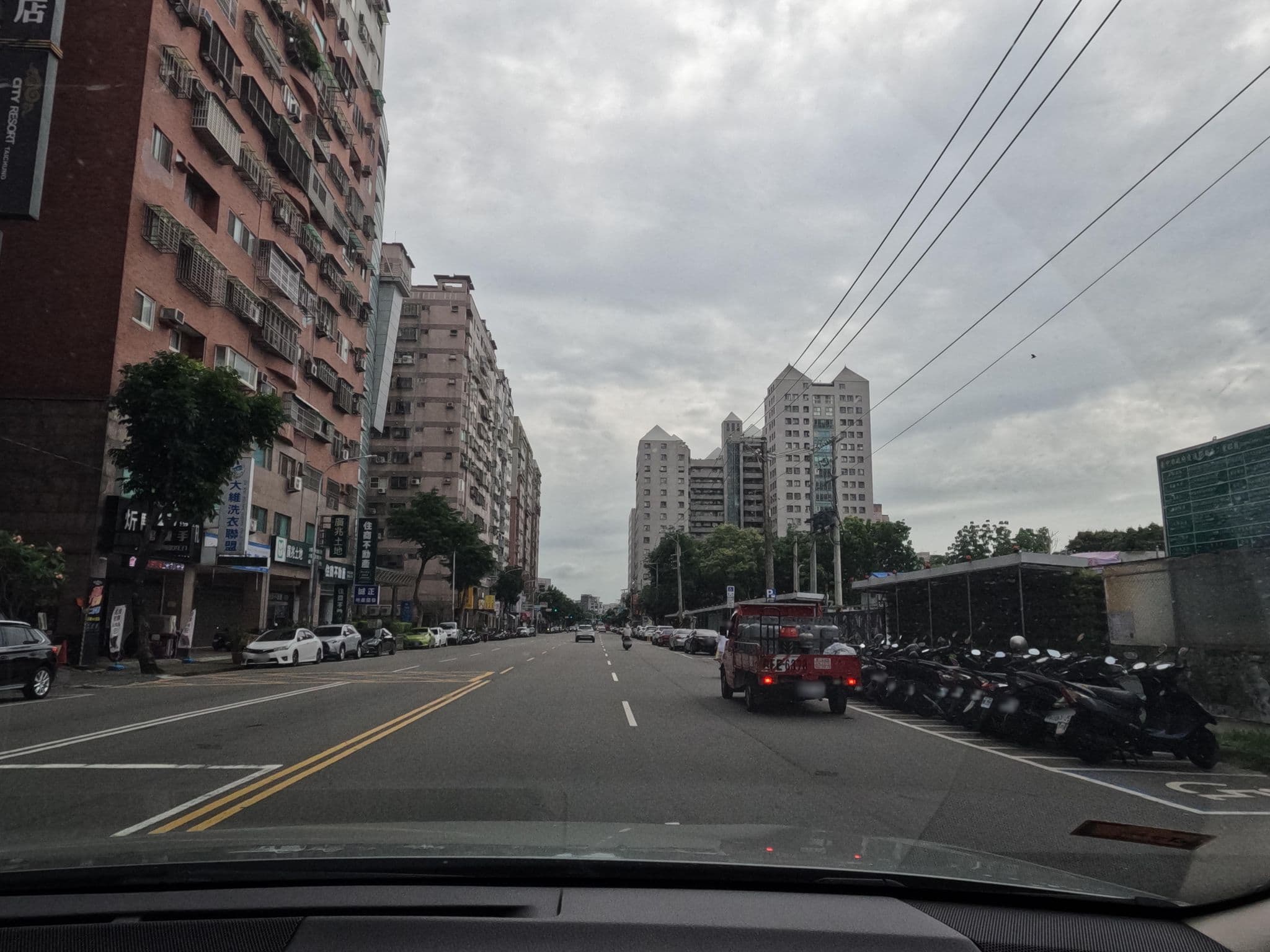 Street view near City Resort, Taichung — © littlebtc (CC BY-SA · Mapillary)