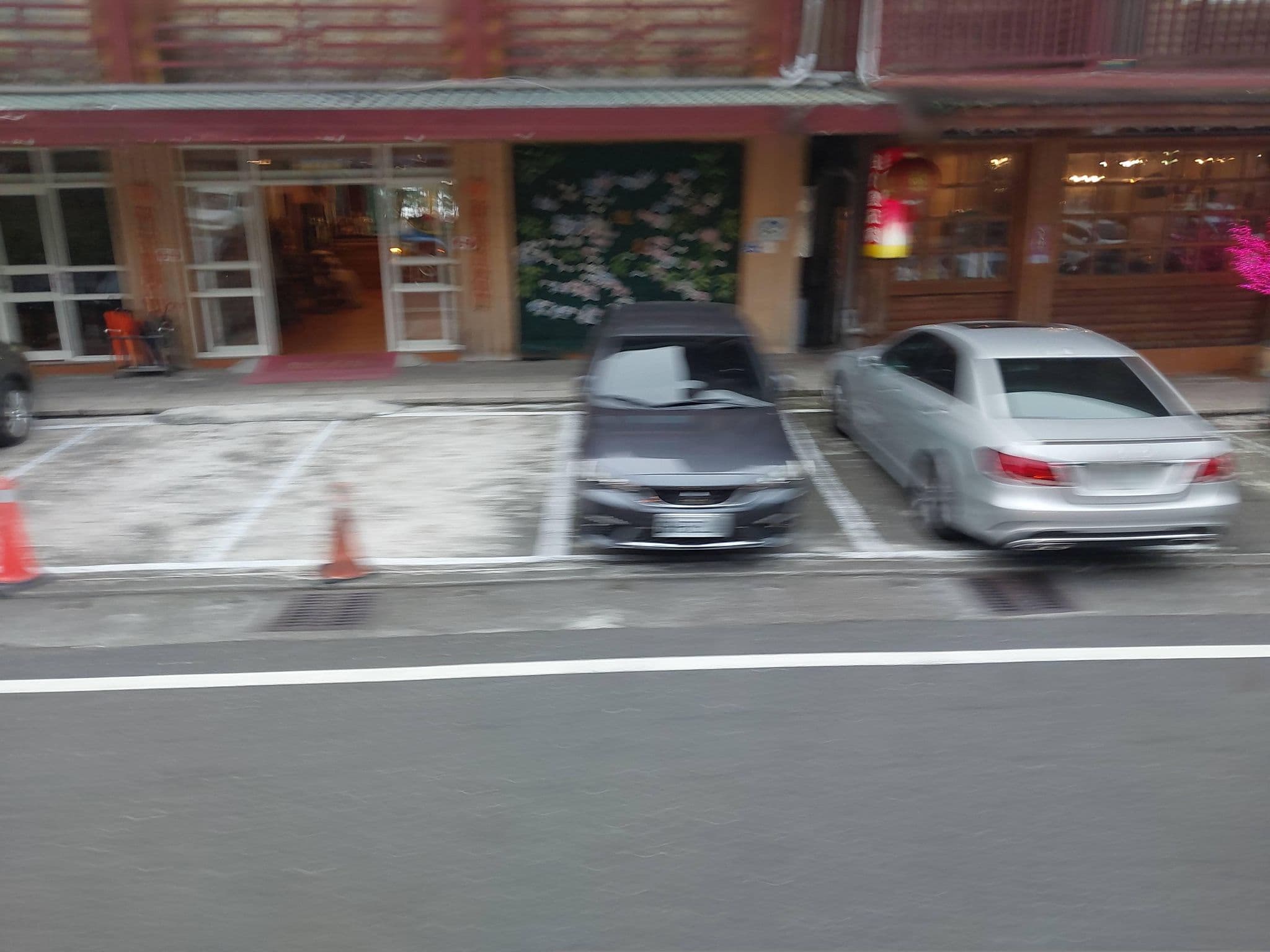 Street view near 金台灣山莊, Lugu — © ChenJJ (CC BY-SA · Mapillary)