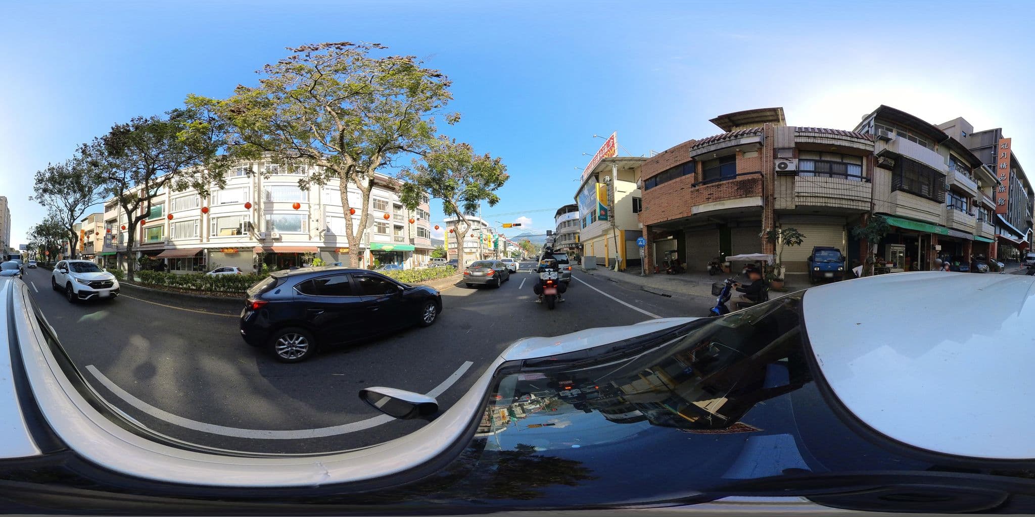 Street view near Crown Boutique Hotels month, Puli — © geekchia (CC BY-SA · Mapillary)