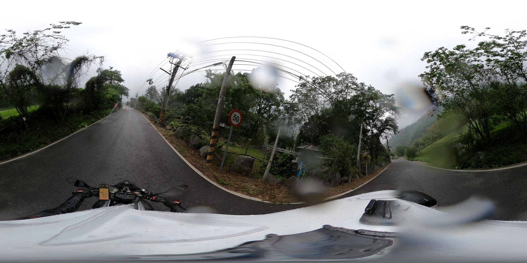 Street view near 龍泉餐廳, Lugu — © komali2 (CC BY-SA · Mapillary)