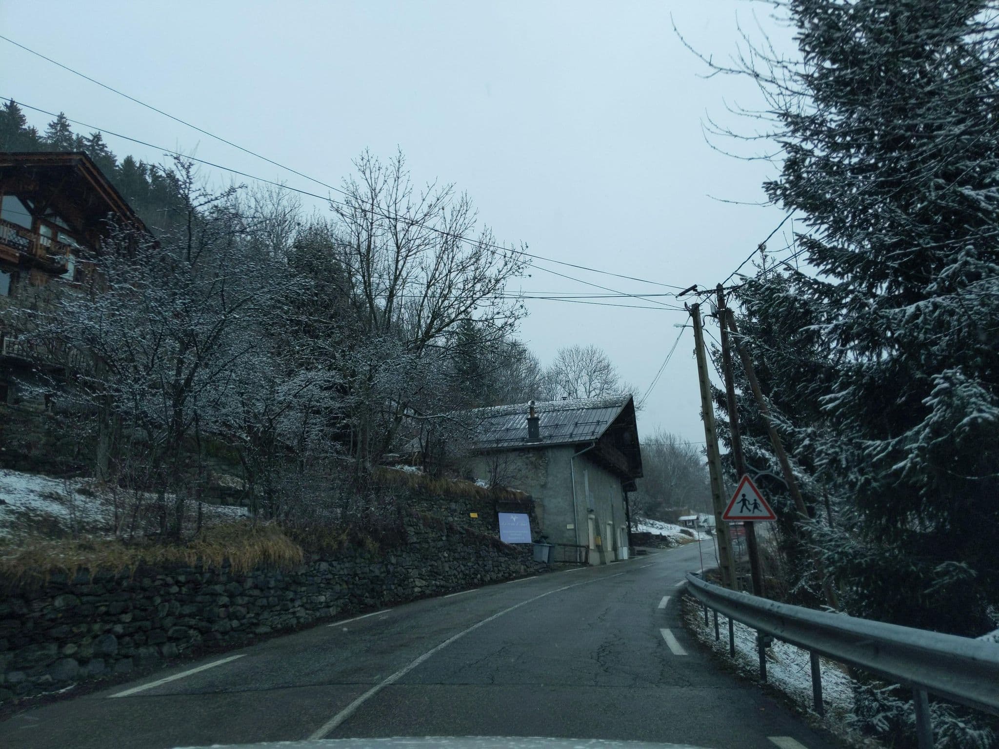 Street view near La Ferme d'Angèle, Séez — © alexmodesto73 (CC BY-SA · Mapillary)