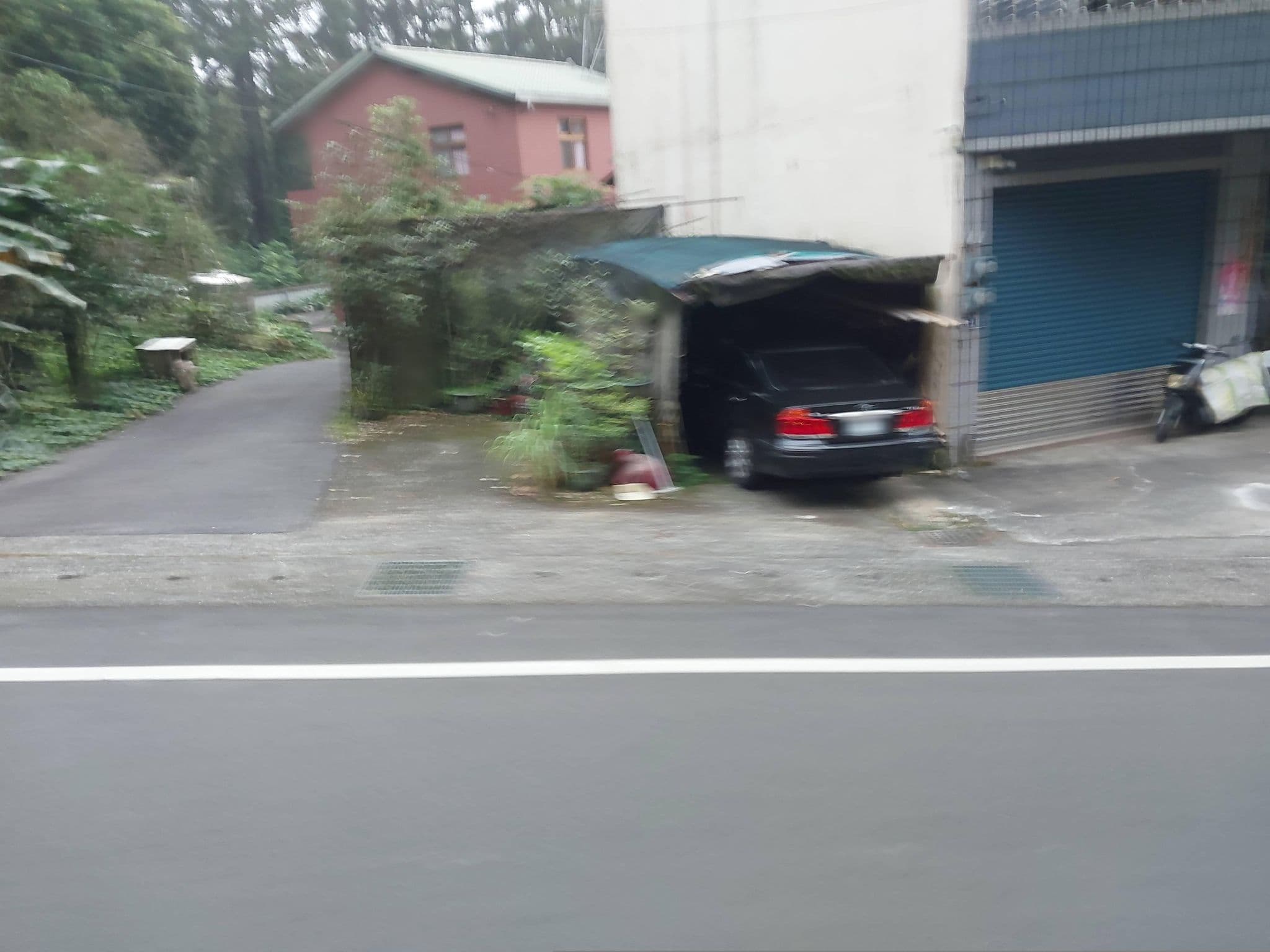 Street view near 新坤山民宿, Lugu — © ChenJJ (CC BY-SA · Mapillary)