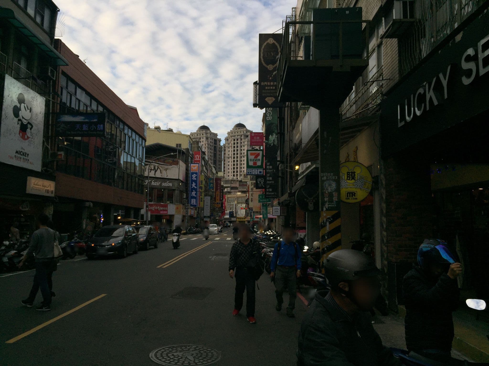Street view near 貝多芬精緻旅店, Hsinchu — © pomelo (CC BY-SA · Mapillary)