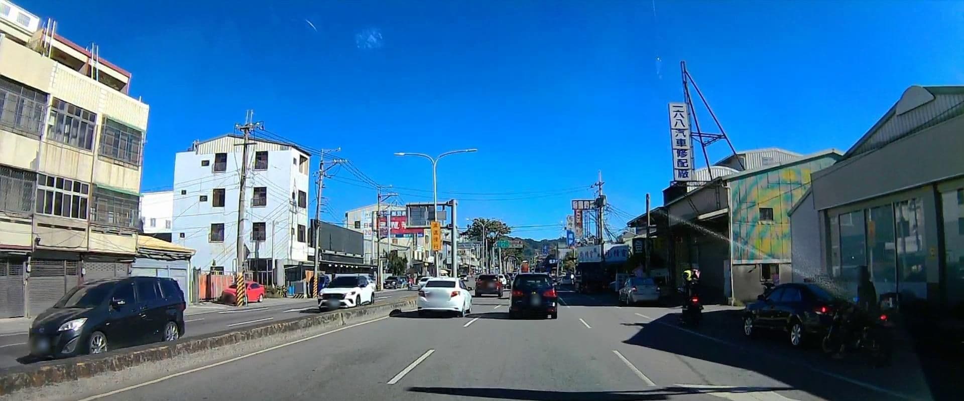 Street view near 尼斯堡, Xizhou — © pty11111 (CC BY-SA · Mapillary)
