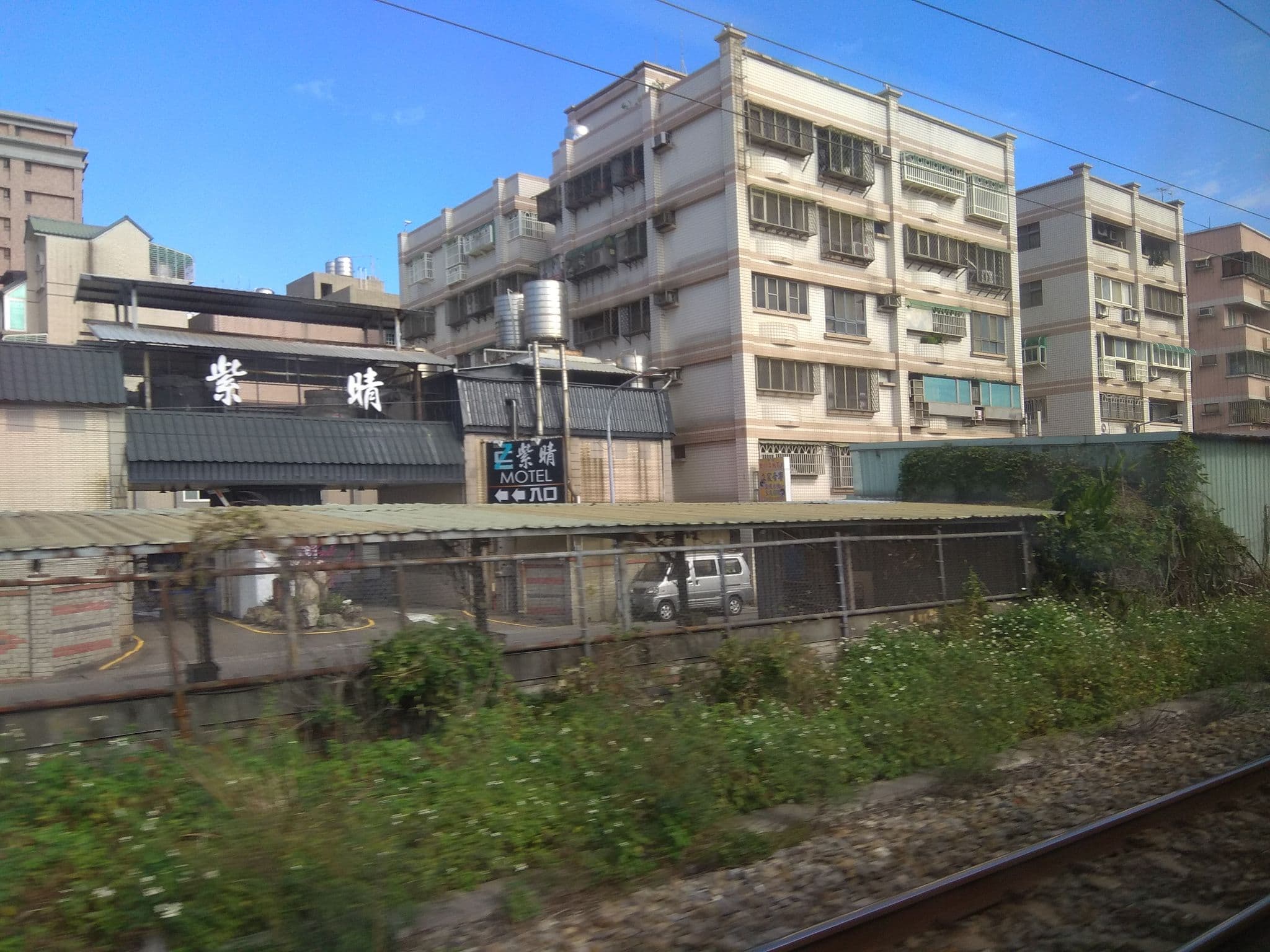 Street view near 快活林汽車旅館, Taoyuan — © tzu_yun (CC BY-SA · Mapillary)