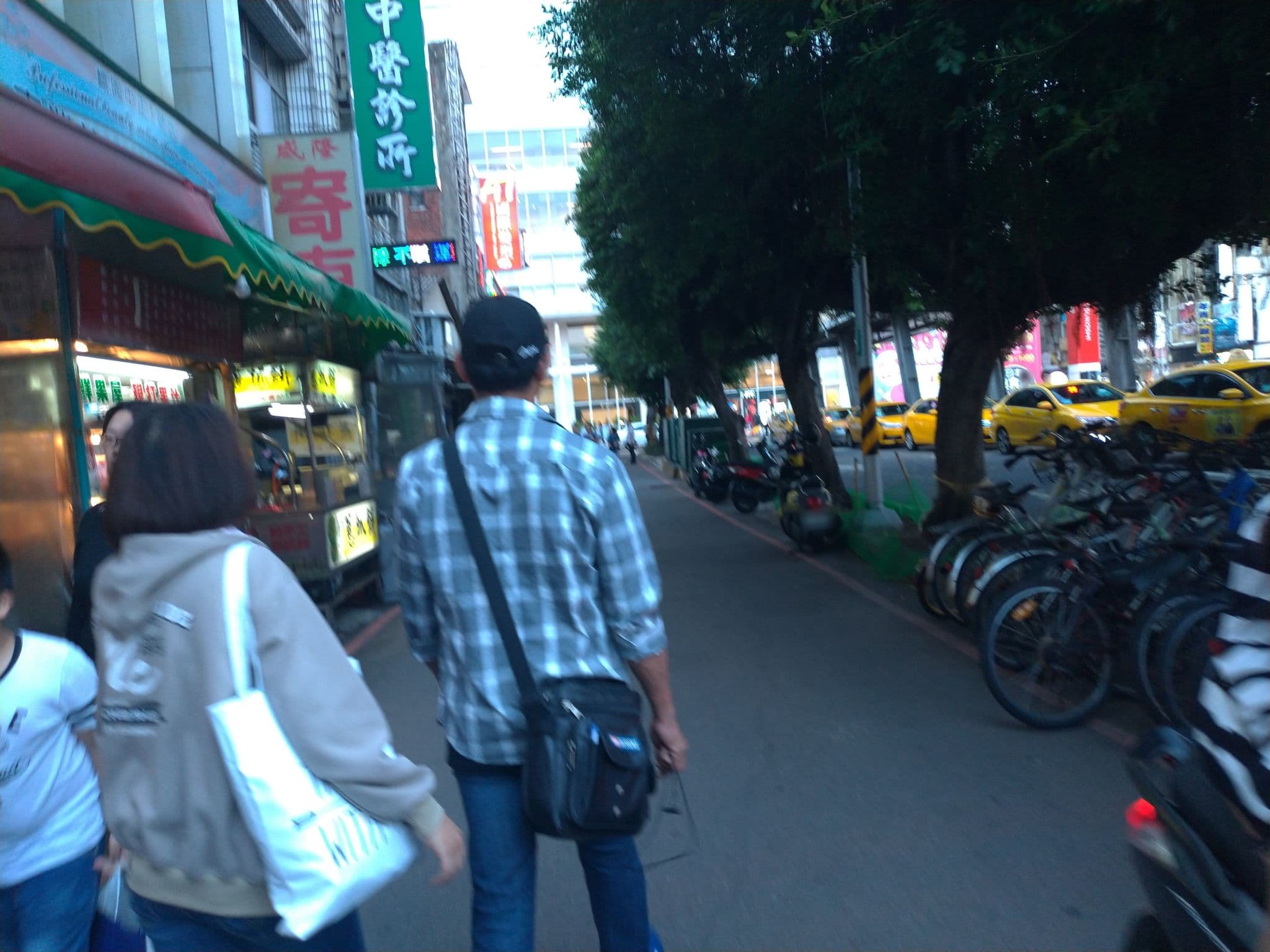 Street view near 永安旅社, Taoyuan — © 3tet3 (CC BY-SA · Mapillary)