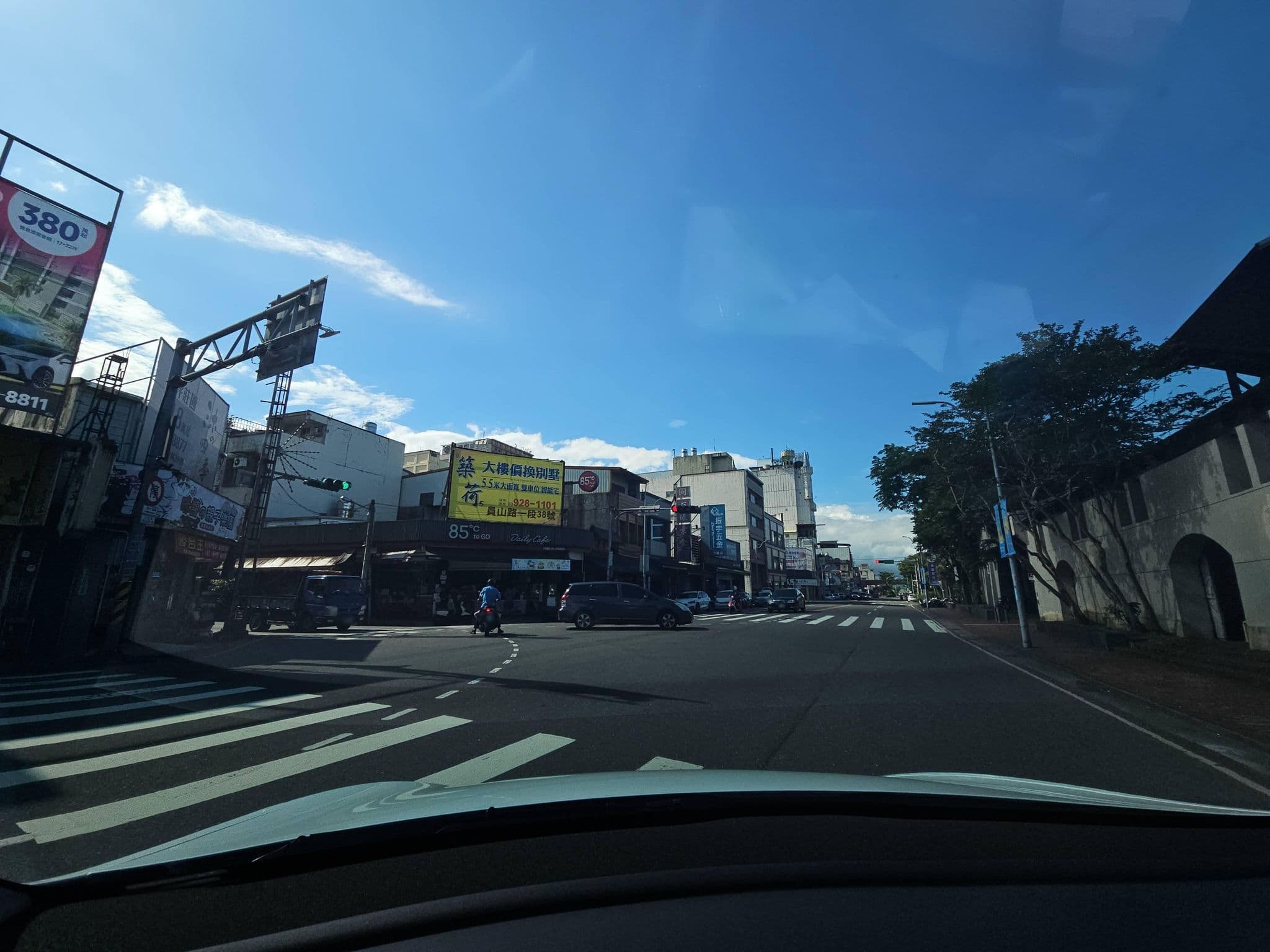Street view near 天成旅社, Yilan — © lisbethw1130 (CC BY-SA · Mapillary)