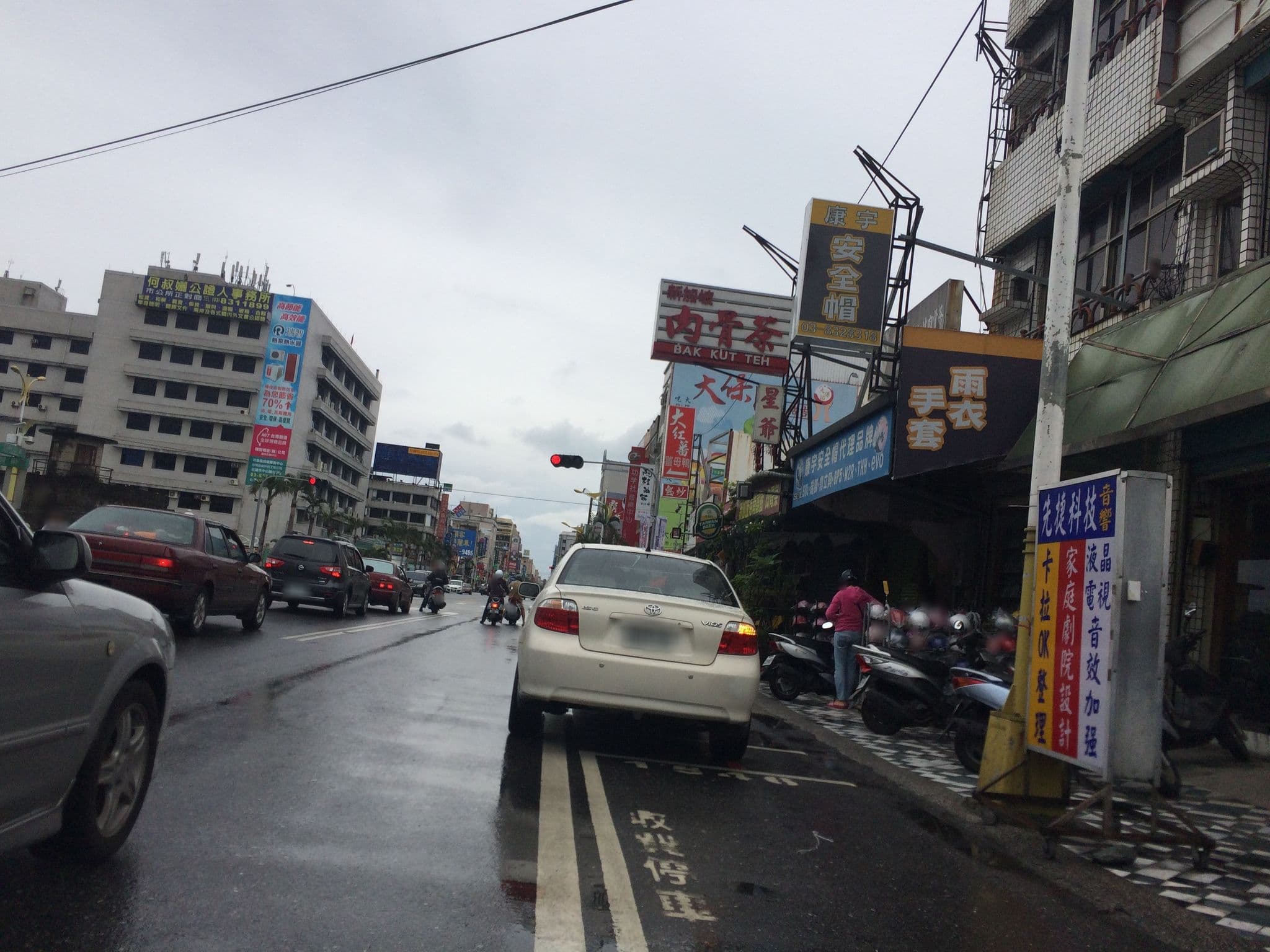 Street view near Overwater House, Hualien City — © shangkuanlc (CC BY-SA · Mapillary)