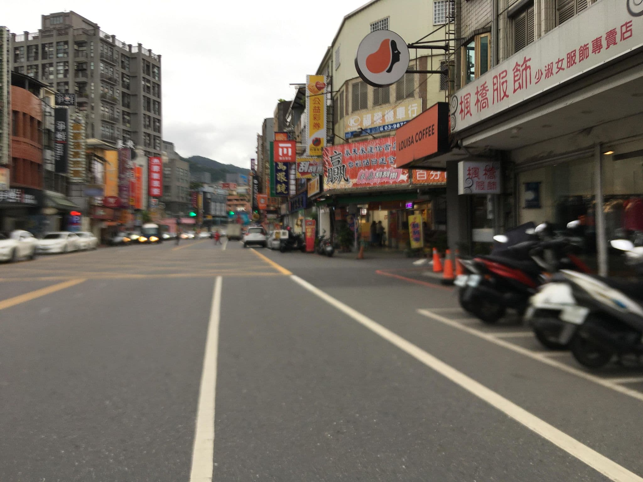 Street view near 阿鴻民宿, Yilan — © ChenJJ (CC BY-SA · Mapillary)