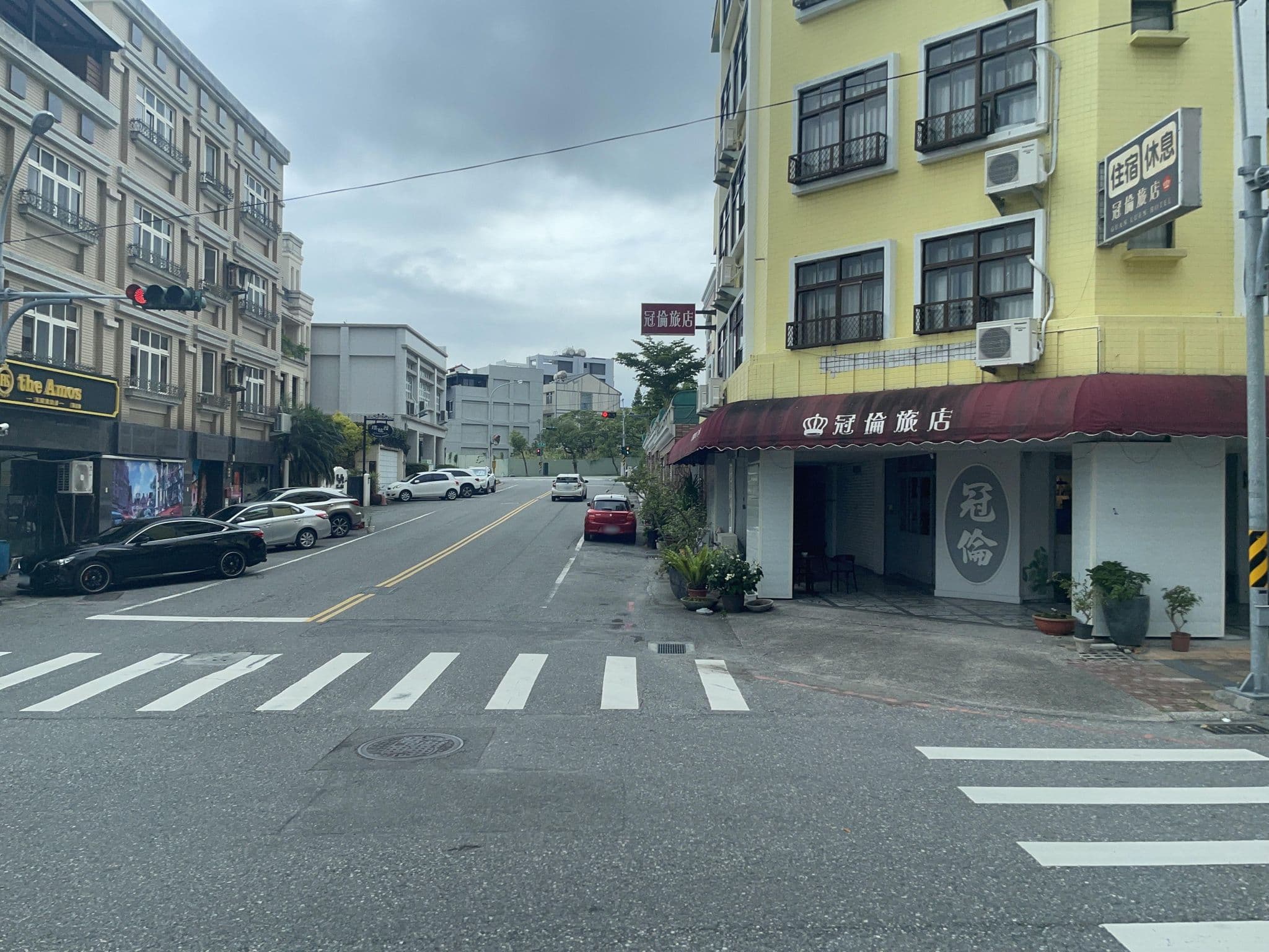 Street view near 冠倫旅社, Hualien City — © ChenJJ (CC BY-SA · Mapillary)