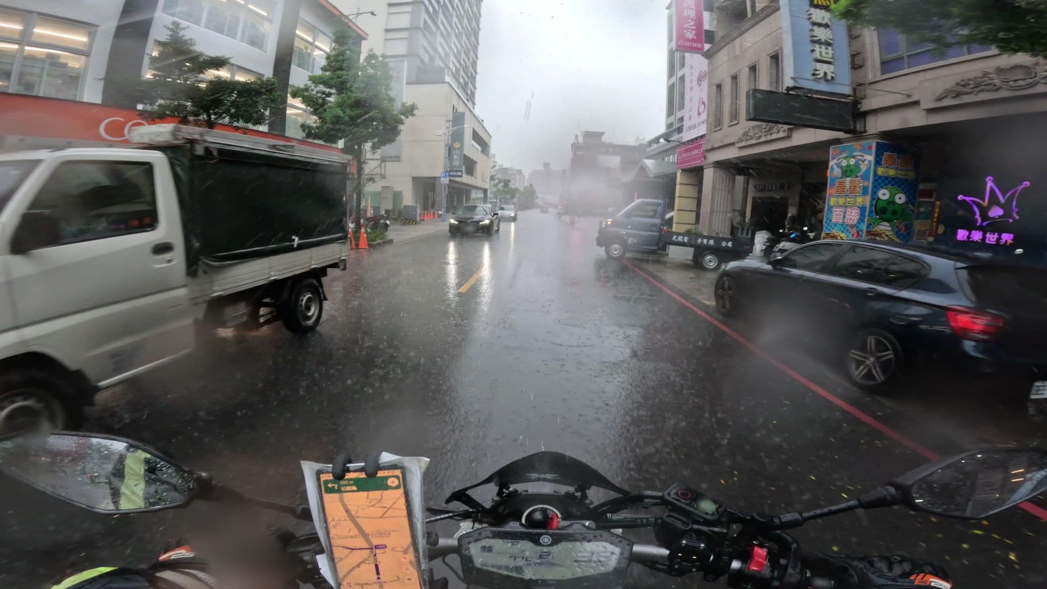 Street view near AOIKE Hot Spring Hotel 礁溪青池人文溫泉旅店, Yilan — © komali2 (CC BY-SA · Mapillary)