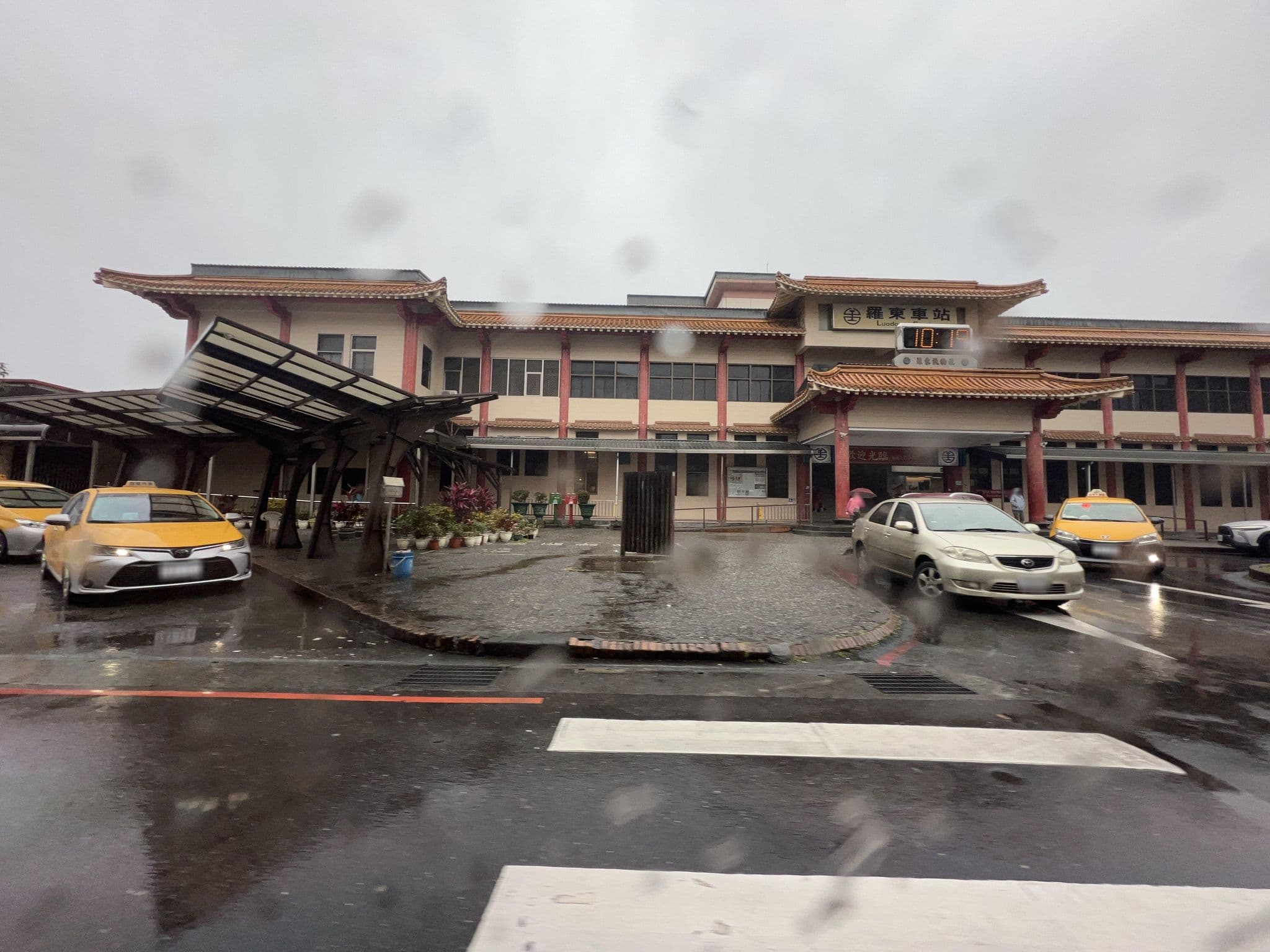 Street view near 金城客棧, Yilan — © zouzouzzz (CC BY-SA · Mapillary)