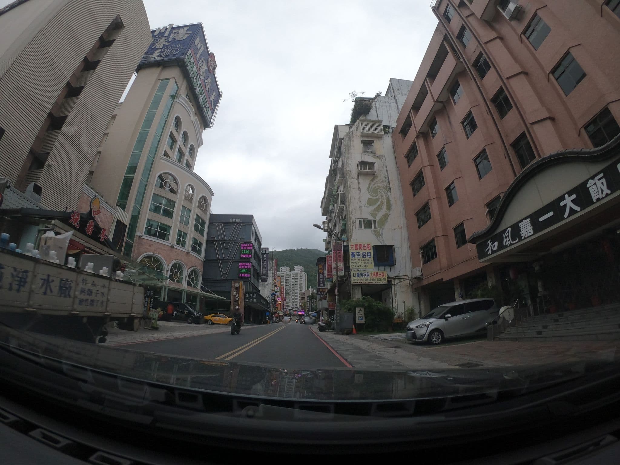 Street view near 川湯春天溫泉飯店 Chuang-tang Spring Spa Hotel, Yilan — © raymond2828520 (CC BY-SA · Mapillary)