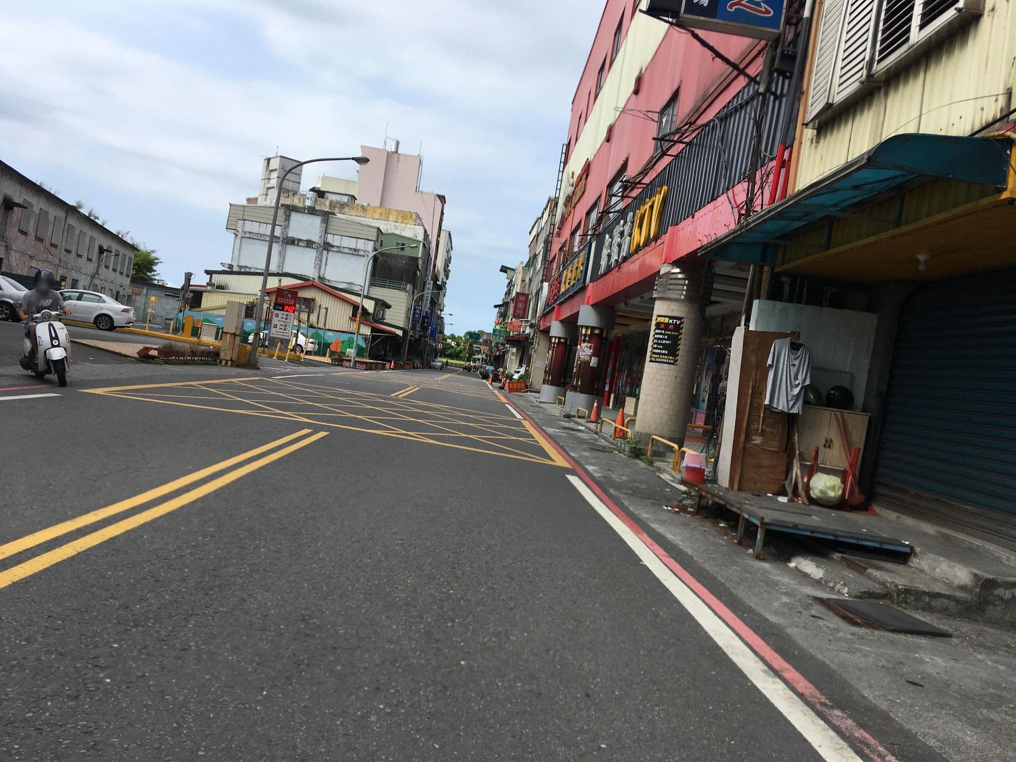 Street view near Anho Hotel, Yilan — © ChenJJ (CC BY-SA · Mapillary)