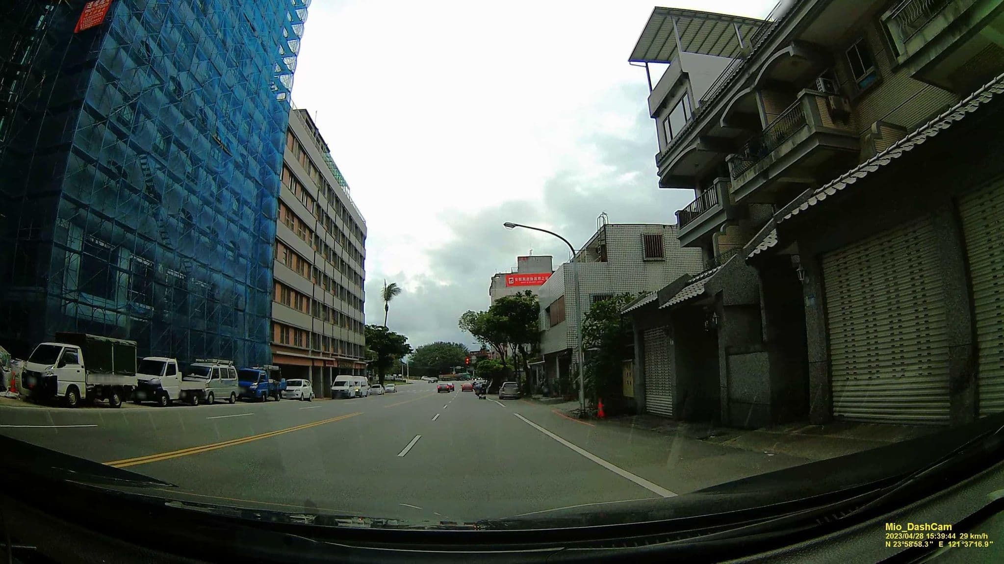 Street view near enjoy plaza hotel, Hualien City — © hcyen (CC BY-SA · Mapillary)