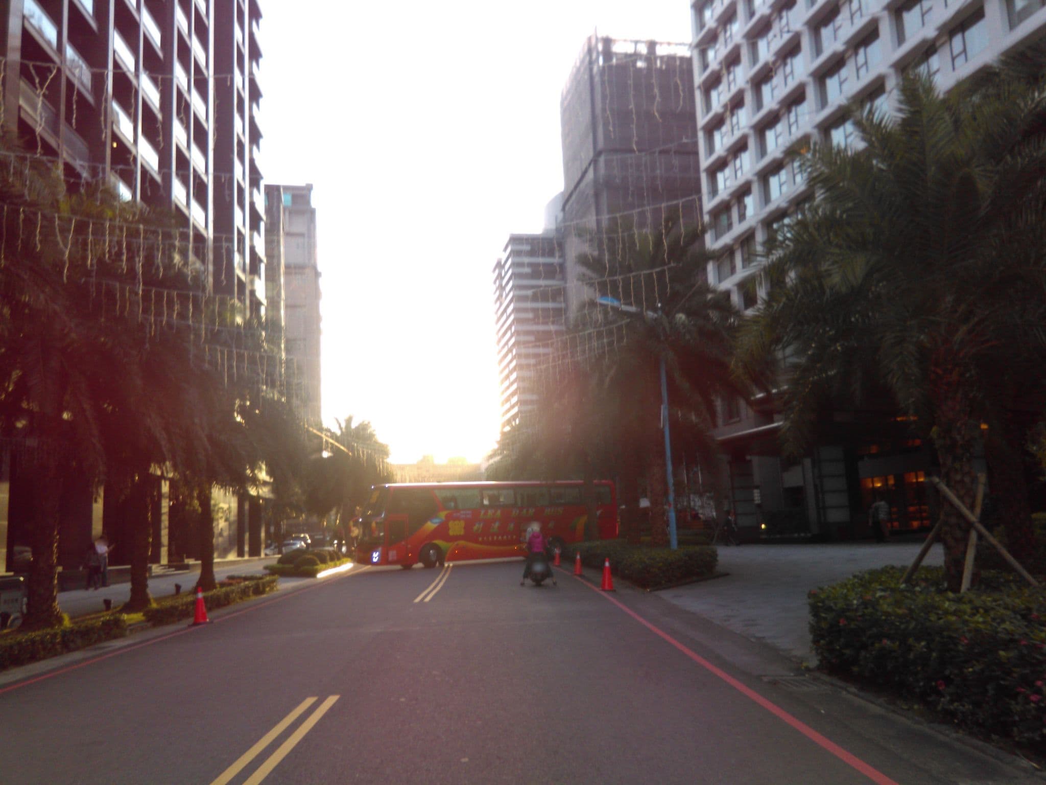 Street view near 長榮鳳凰酒店 Evergreen Resort Hotel, Yilan — © liping (CC BY-SA · Mapillary)