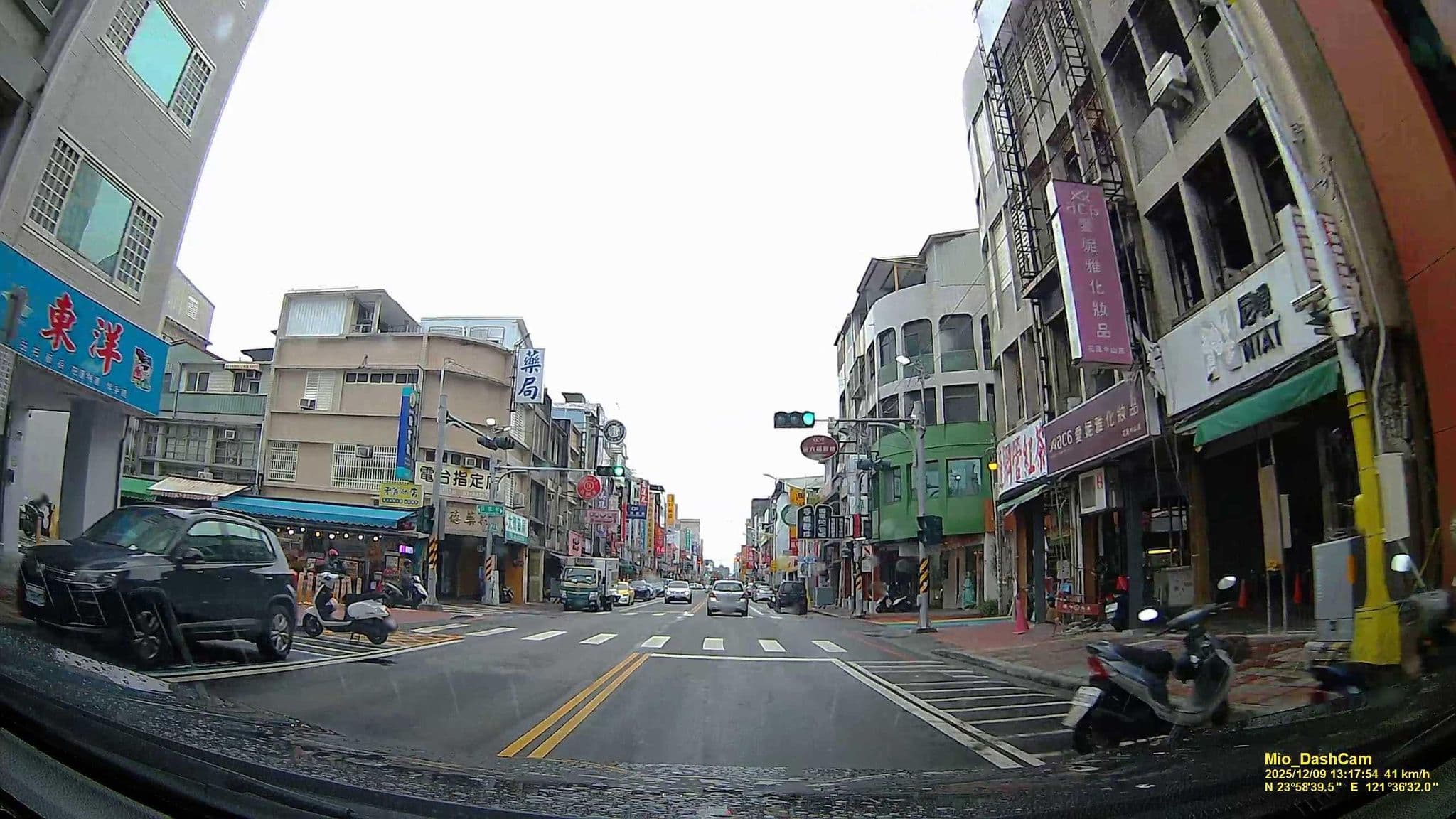 Street view near 華心大飯店, Hualien City — © hcyen (CC BY-SA · Mapillary)