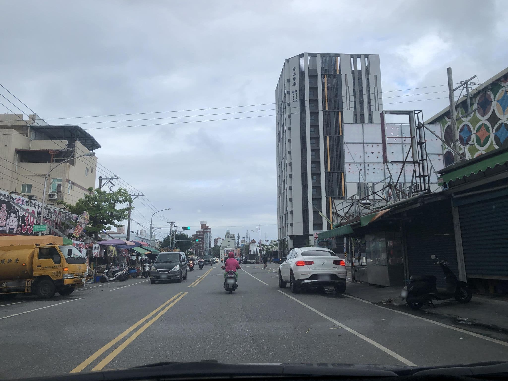 Street view near Boy Apartment, Hualien City — © monica_migu (CC BY-SA · Mapillary)