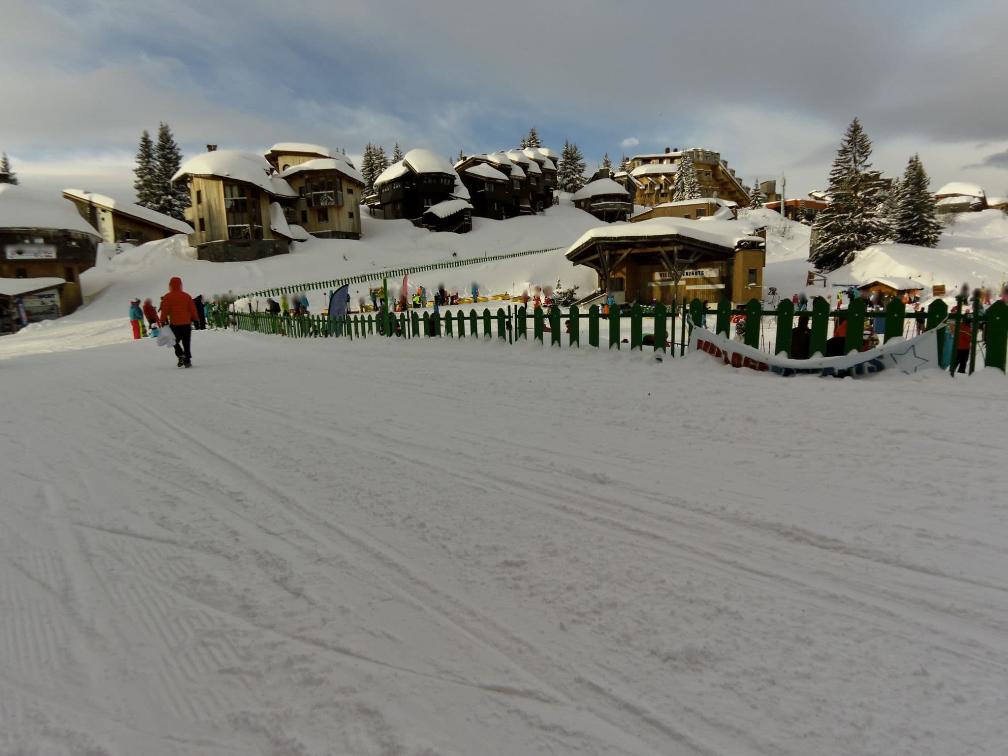 Street view near Adagio, Morzine
