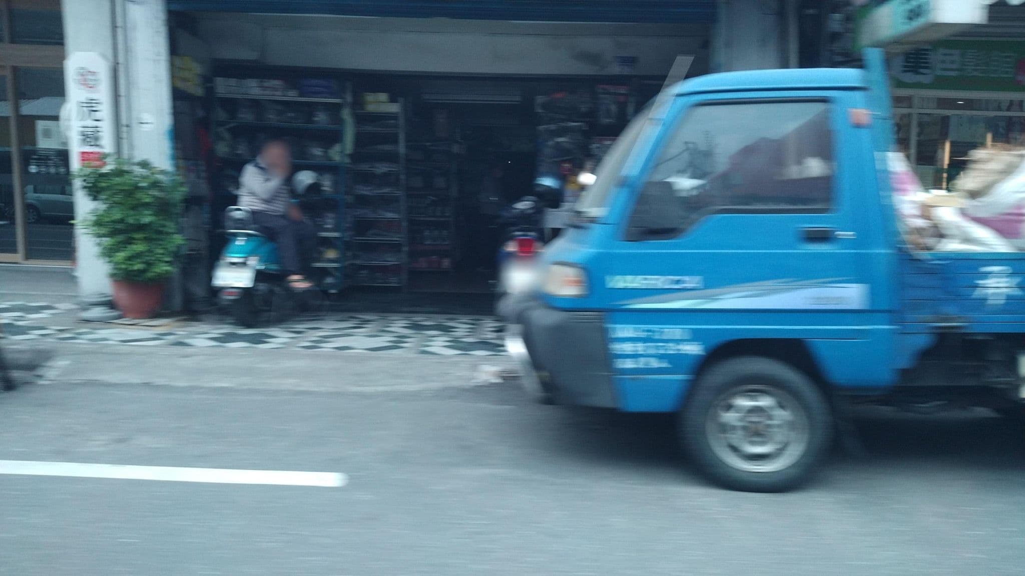 Street view near 歐洲之星, Hualien City — © adsa562 (CC BY-SA · Mapillary)