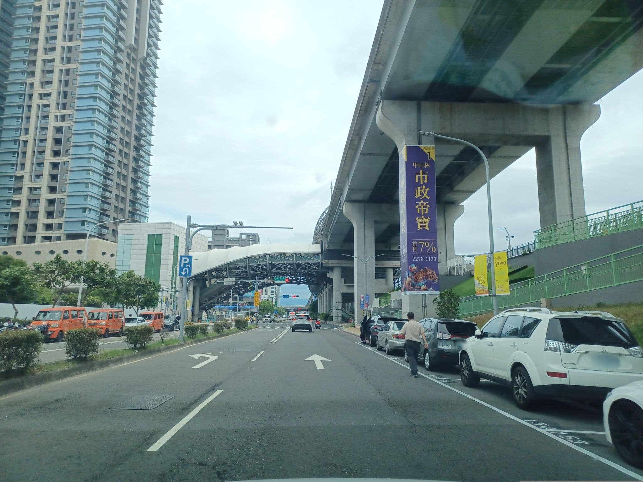 Street view near CHECK inn Select New Taipei Sanchong, New Taipei City — © lisbethw1130 (CC BY-SA · Mapillary)