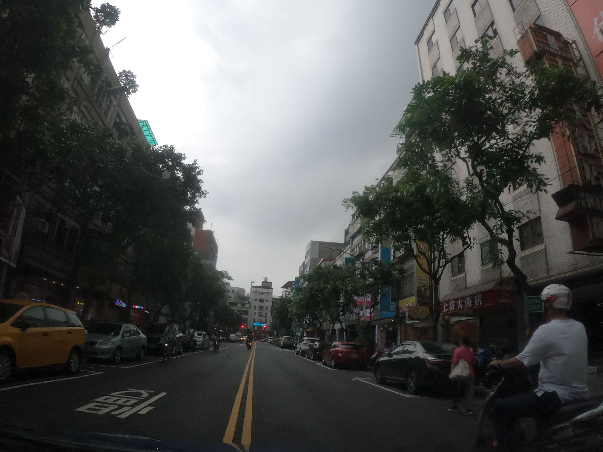 Street view near Shanger Hotel, New Taipei City — © heretpe2019 (CC BY-SA · Mapillary)